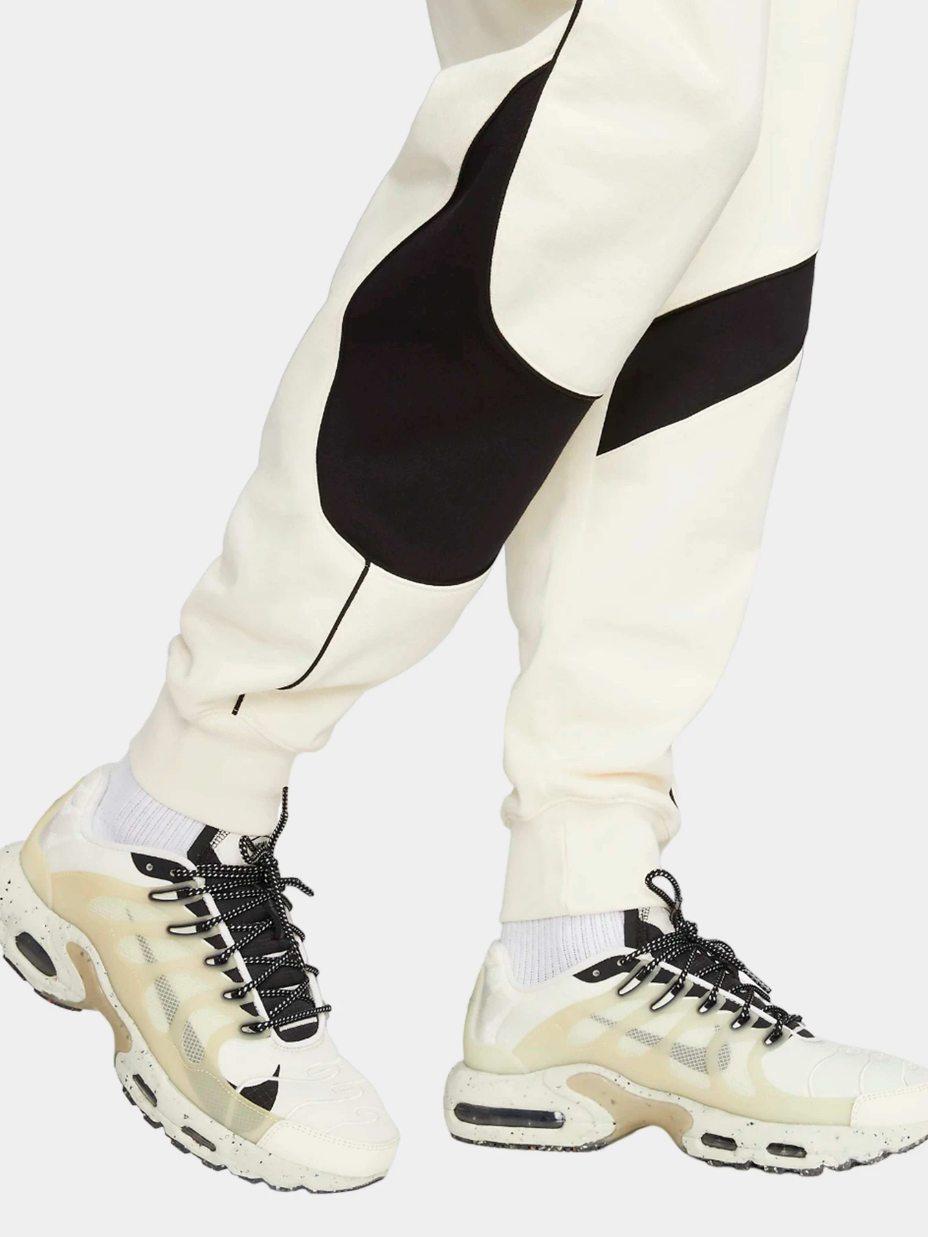 Брюки NIKE модель DX0564-113 Брюки NIKE модель DX0564-113 Фото