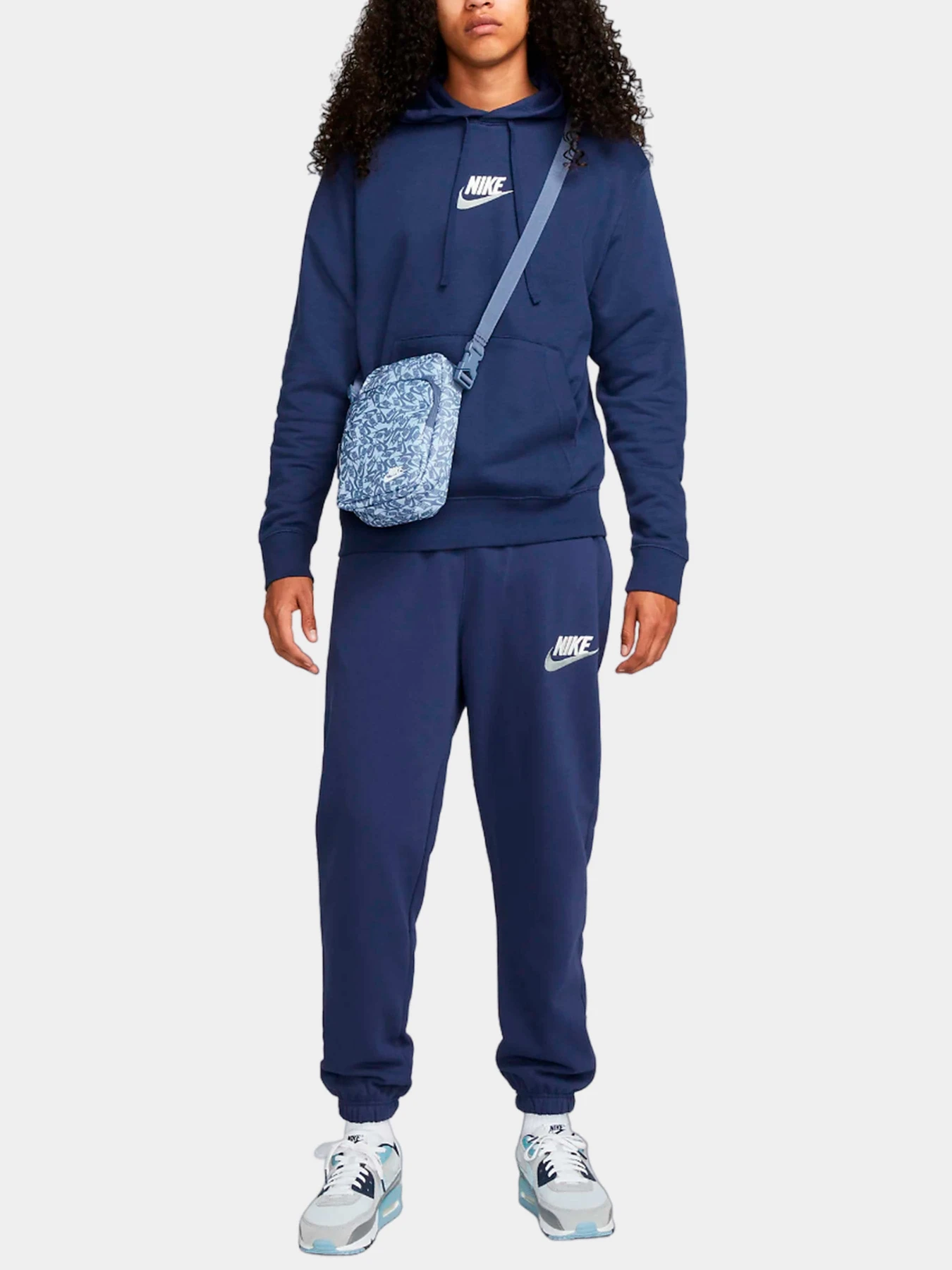 Худи и свитшоты NIKE модель FB7788-410 Худи и свитшоты NIKE модель FB7788-410 Фото