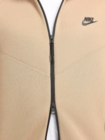 Худи и свитшоты NIKE модель FB7921-247 Фото