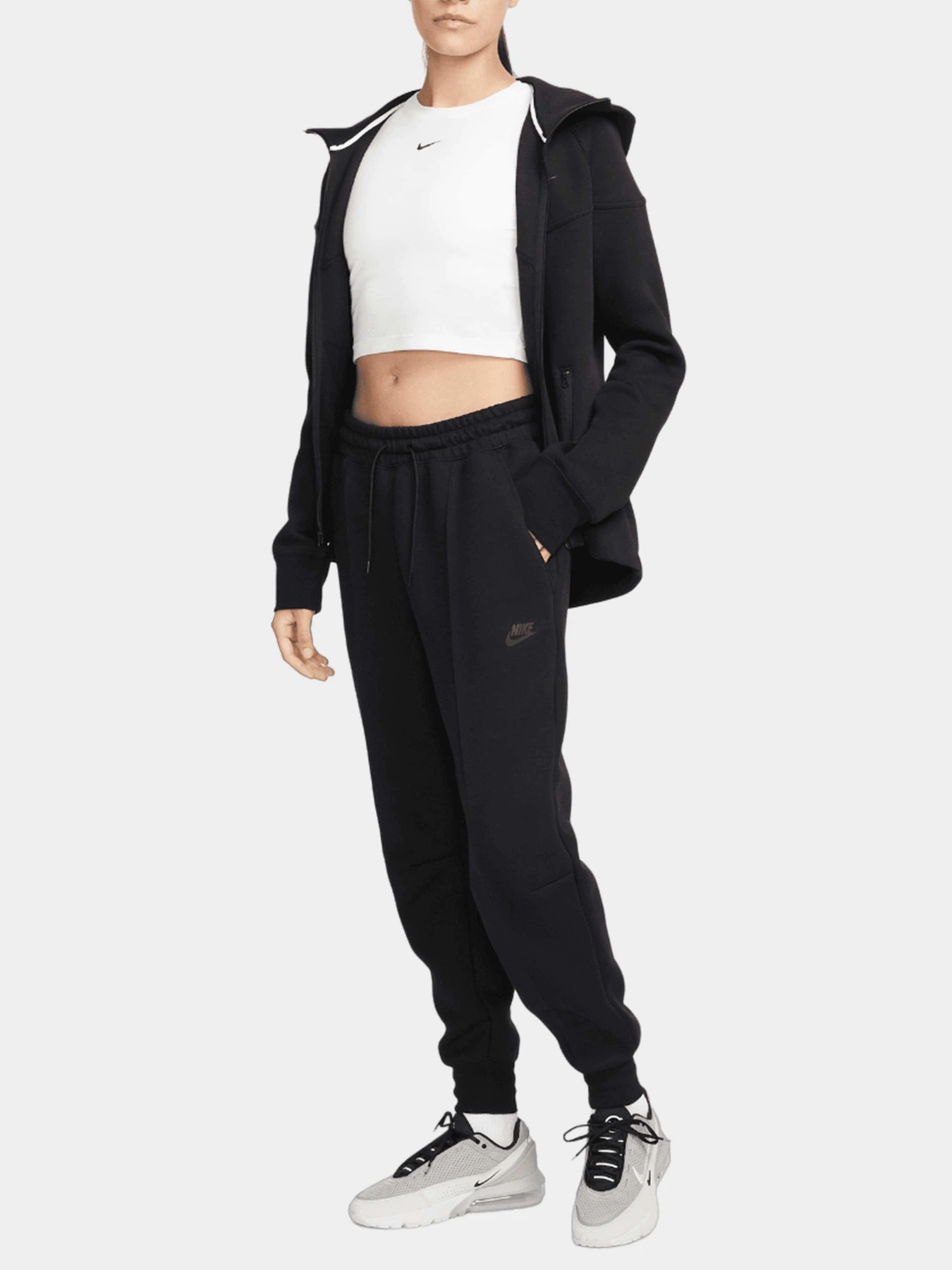 Брюки NIKE модель FB8330-010 Брюки NIKE модель FB8330-010 Фото