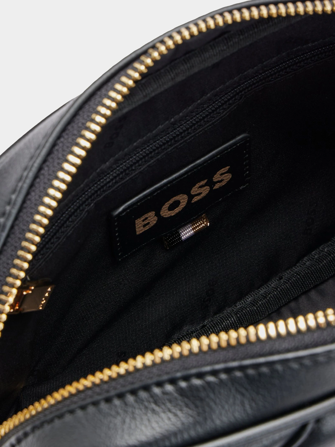 Сумки Boss модель 50504130-001 Сумки Boss модель 50504130-001 Фото