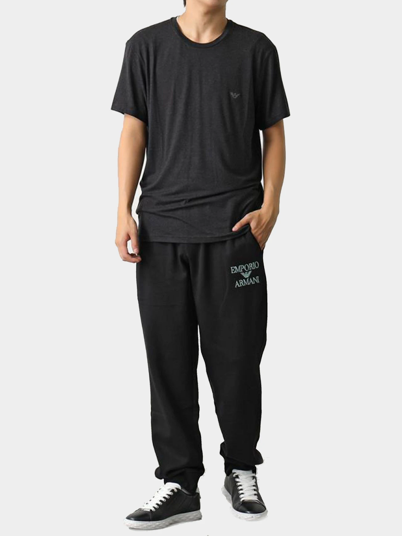 Футболки и поло Emporio Armani модель 110853-3F584-00020 Футболки и поло Emporio Armani модель 110853-3F584-00020 Фото
