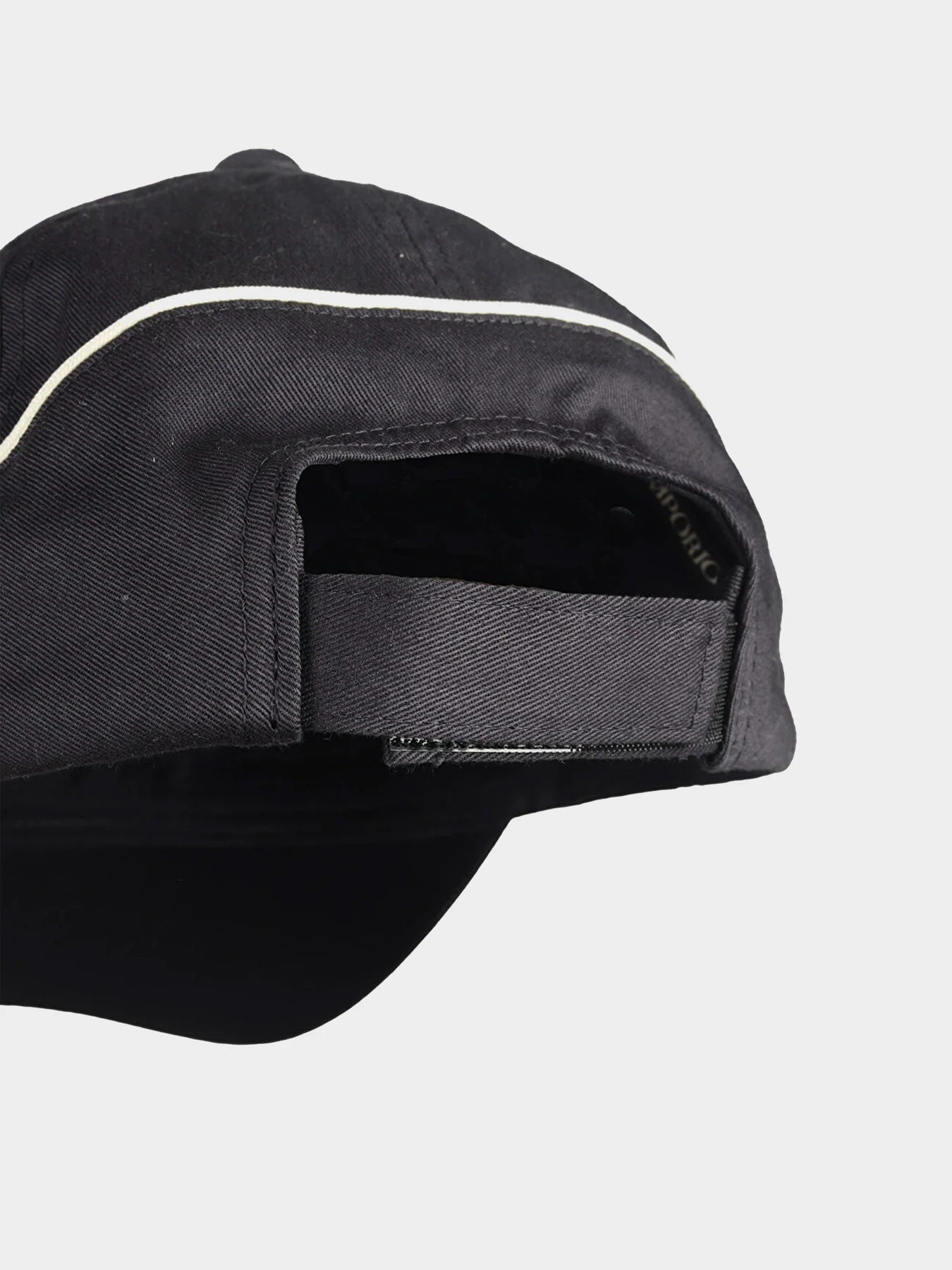 Шапки и кепки Emporio Armani модель 627391-3F561-00035 Шапки и кепки Emporio Armani модель 627391-3F561-00035 Фото
