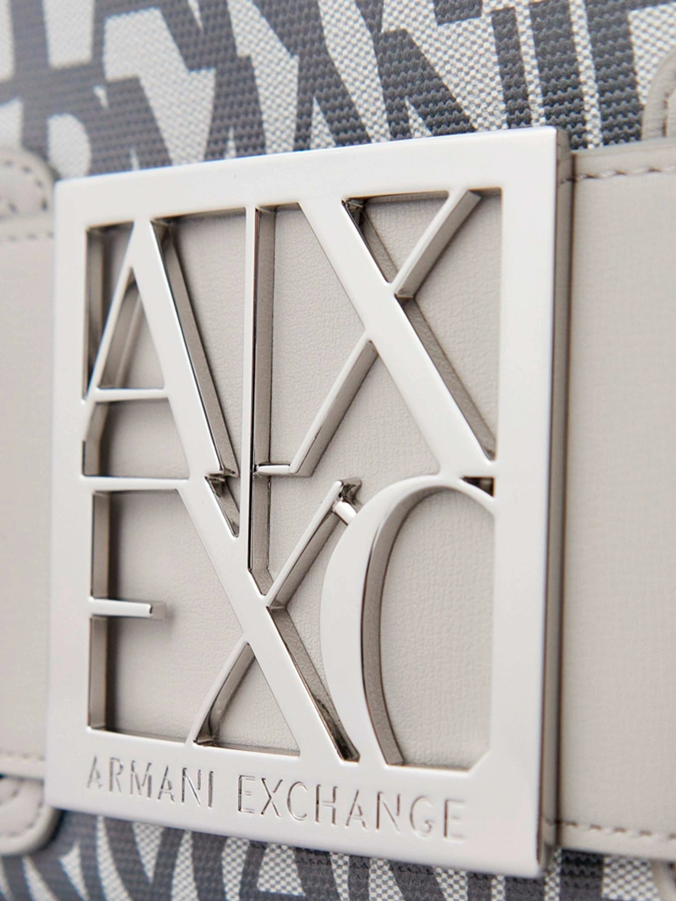 Сумки Armani Exchange модель 942699-3F742-17611 Сумки Armani Exchange модель 942699-3F742-17611 Фото