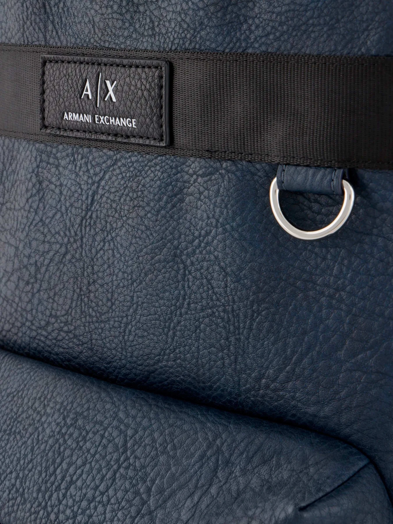 Рюкзаки Armani Exchange модель 952562-3F867-00035 Рюкзаки Armani Exchange модель 952562-3F867-00035 Фото