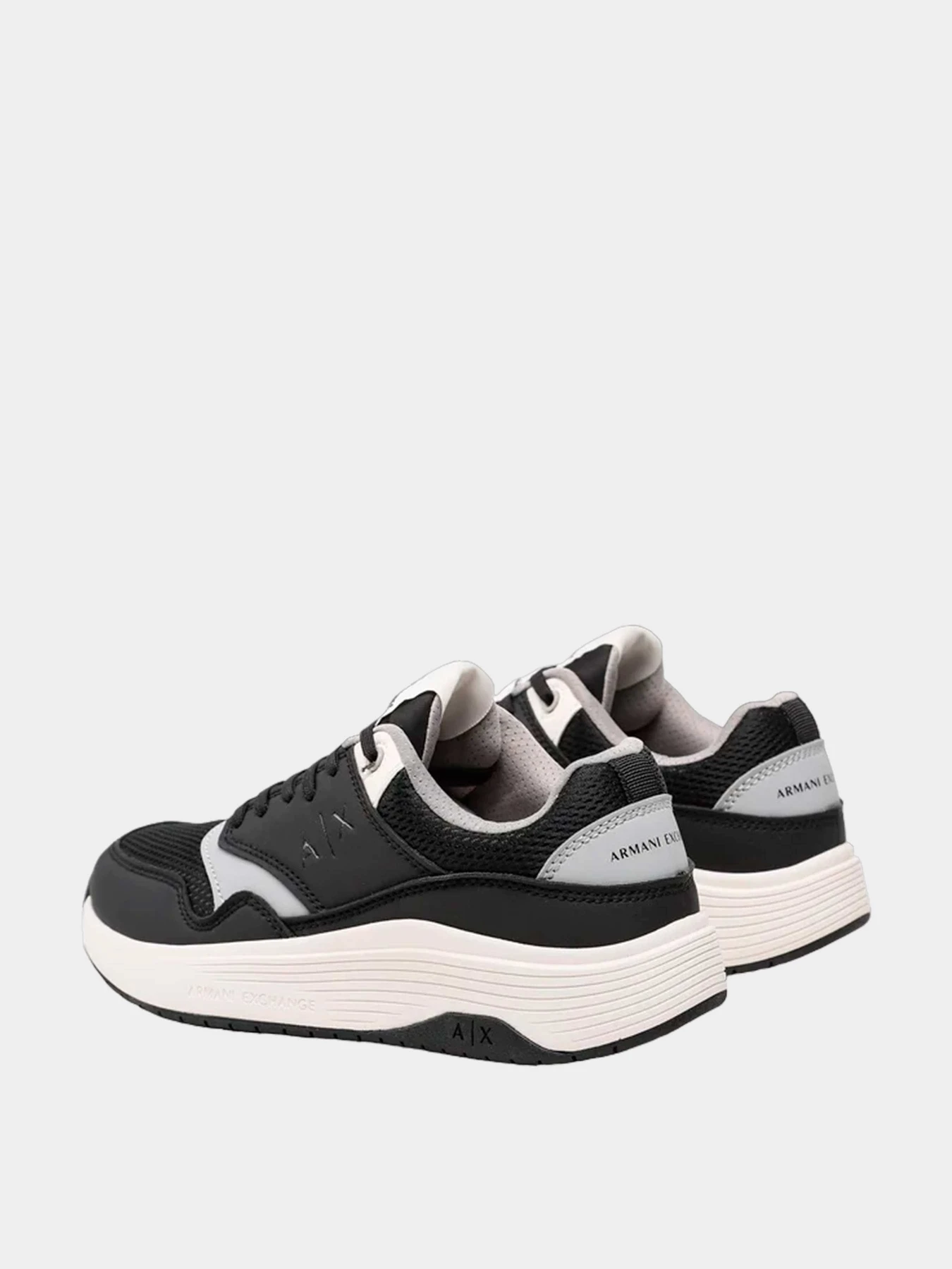 Кроссовки Armani Exchange модель XUX185-XV772-K001 Кроссовки Armani Exchange модель XUX185-XV772-K001 Фото