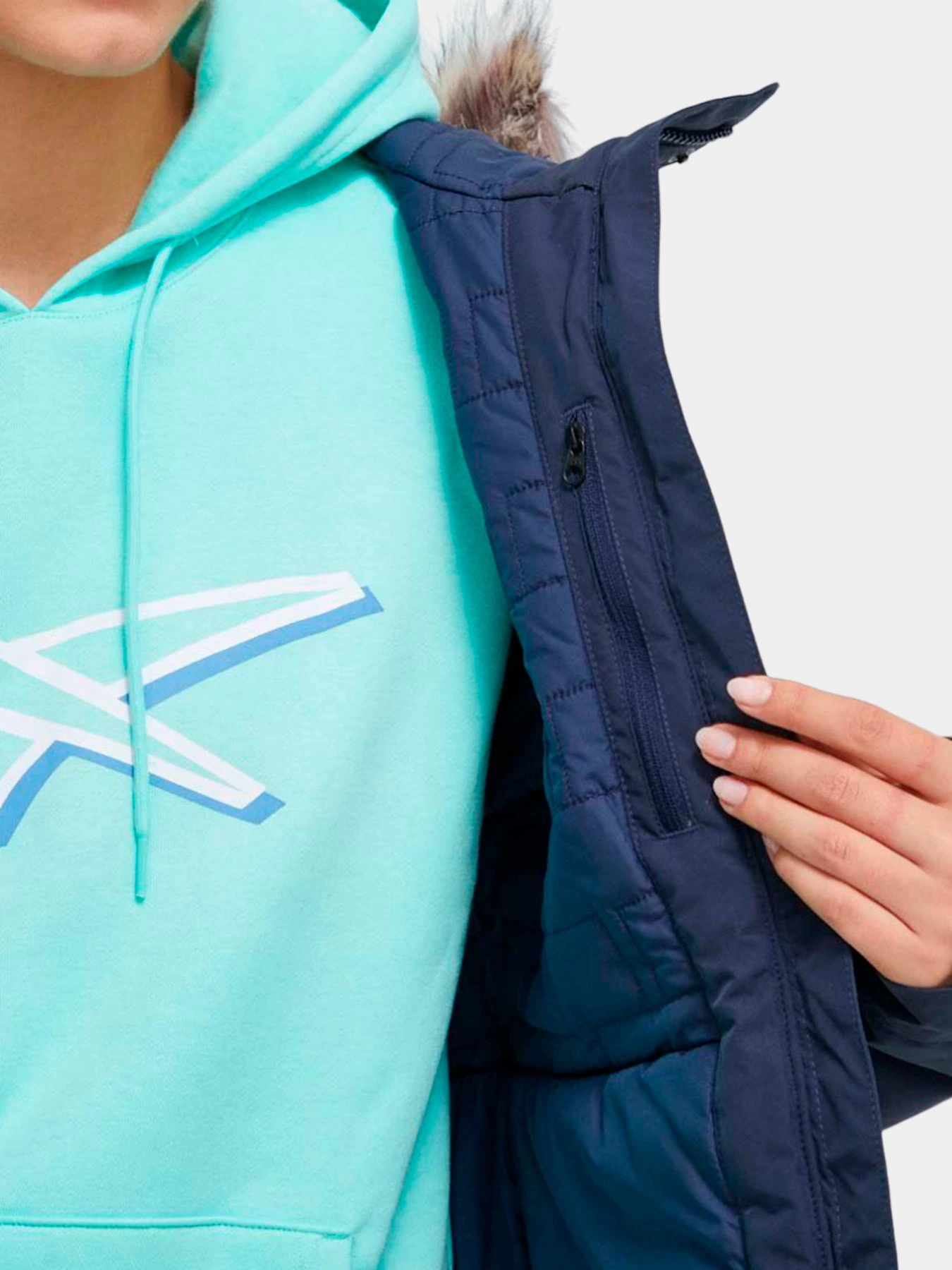 Куртки и дубленки The North Face модель NF0A4M8Y8K21 Куртки и дубленки The North Face модель NF0A4M8Y8K21 Фото