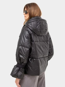 Куртки и дубленки Liu Jo модель TF3140 T3584 22222 Фото