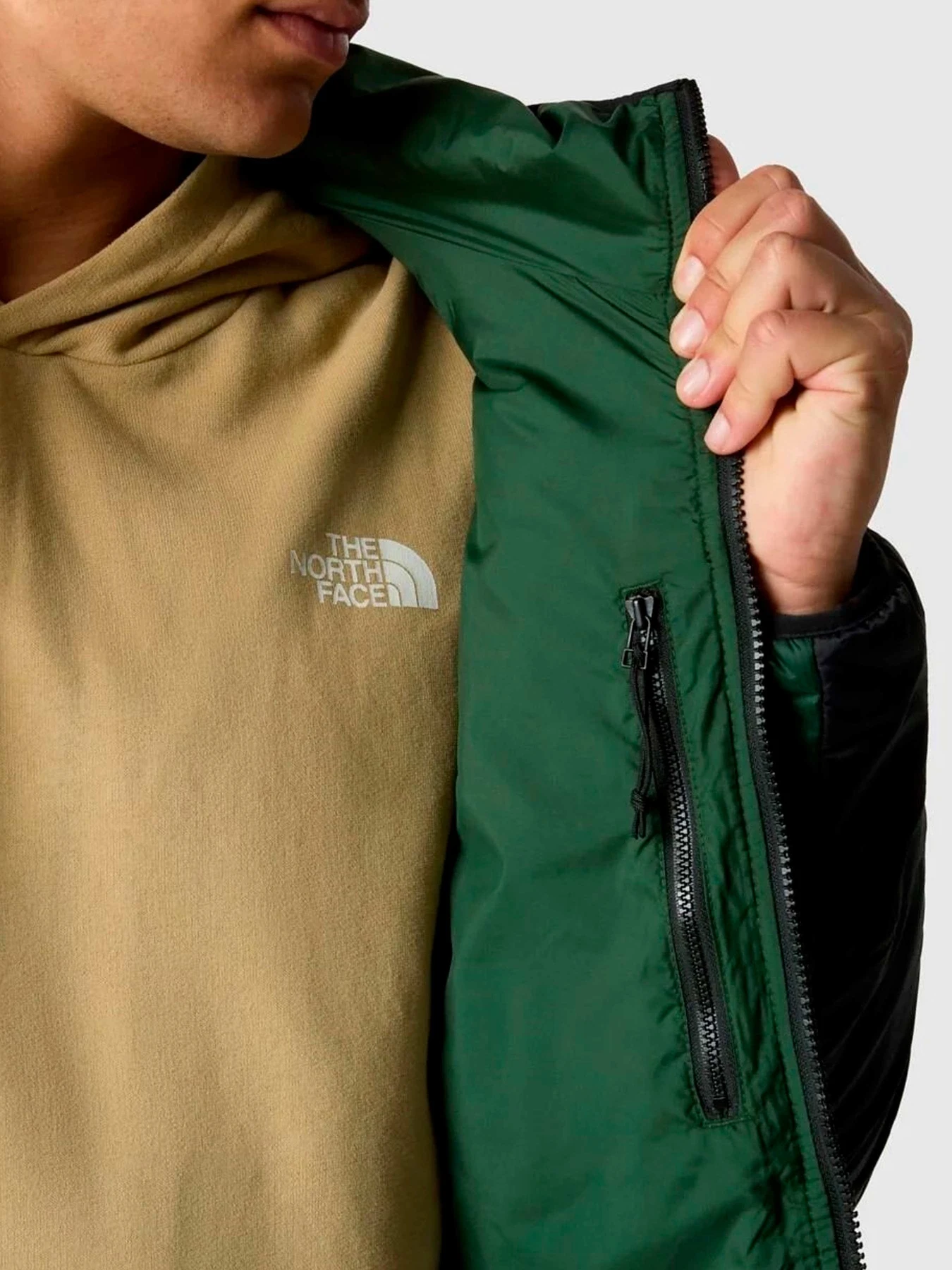 Куртки и дубленки The North Face модель NF0A7WZXKII1 Куртки и дубленки The North Face модель NF0A7WZXKII1 Фото