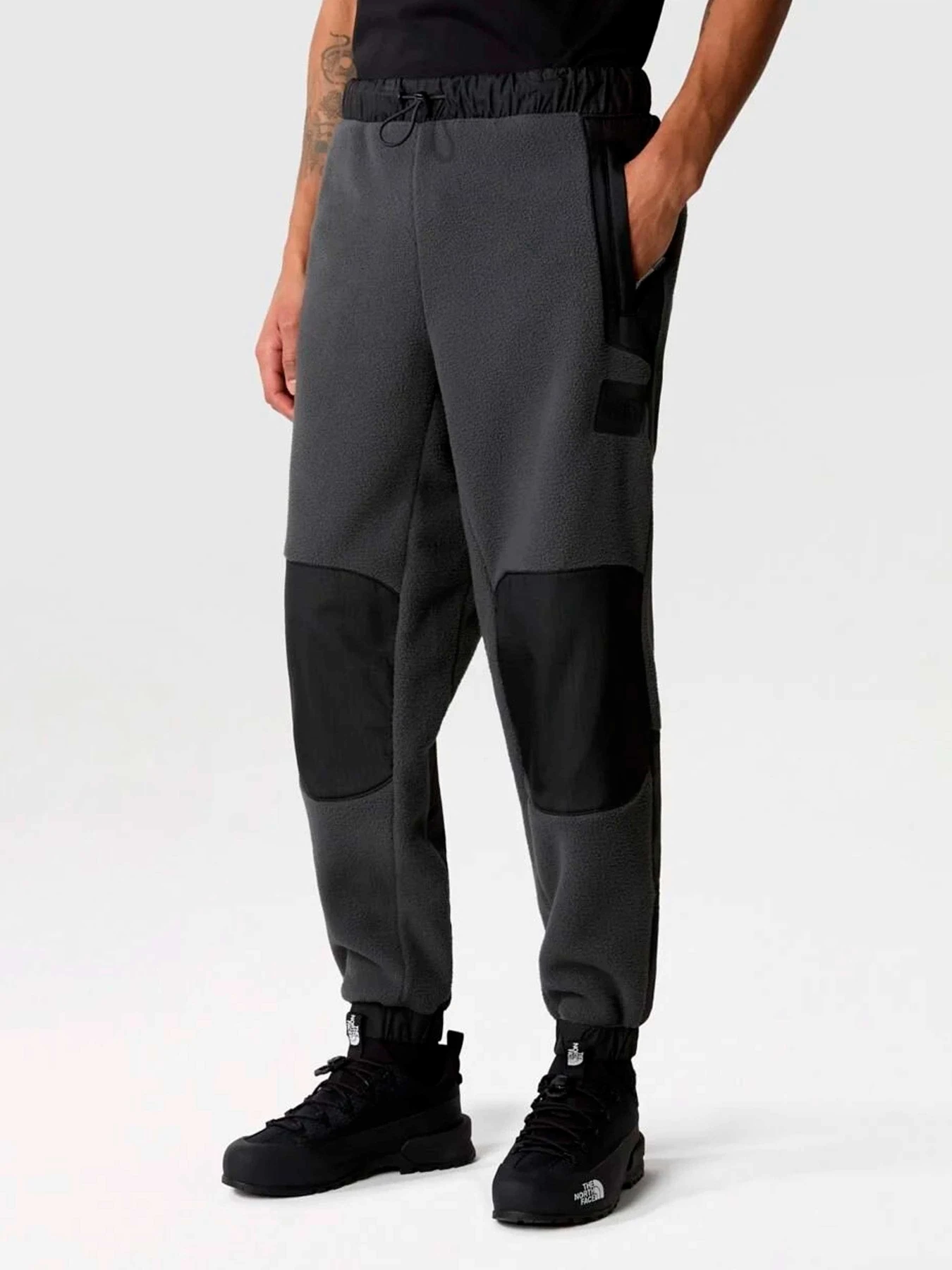 Брюки The North Face модель NF0A852KMN81 Брюки The North Face модель NF0A852KMN81 Фото