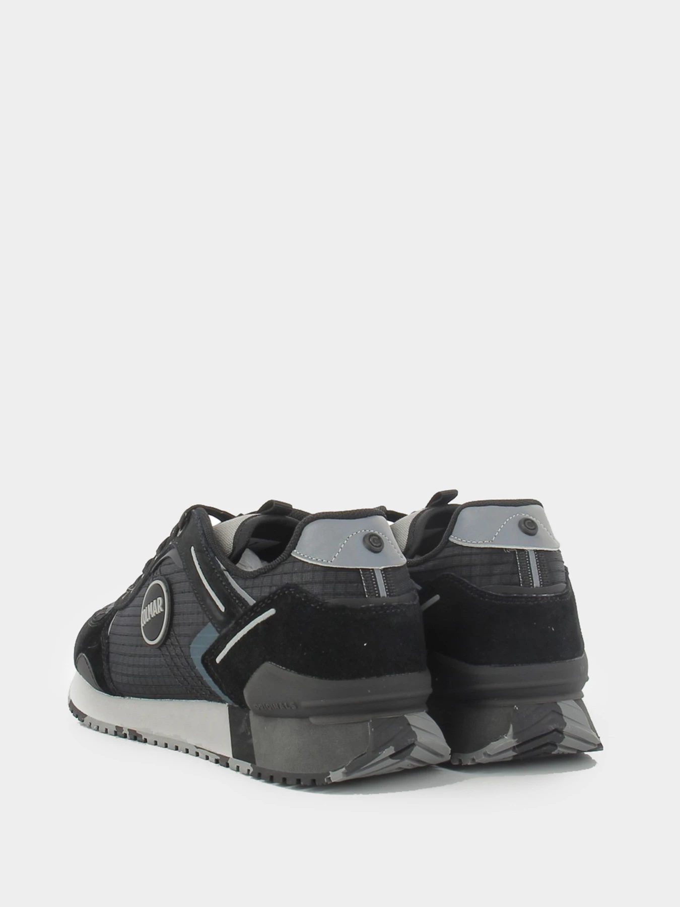 Кроссовки Colmar модель TRAVIS PLUS-I-033 Кроссовки Colmar модель TRAVIS PLUS-I-033 Фото