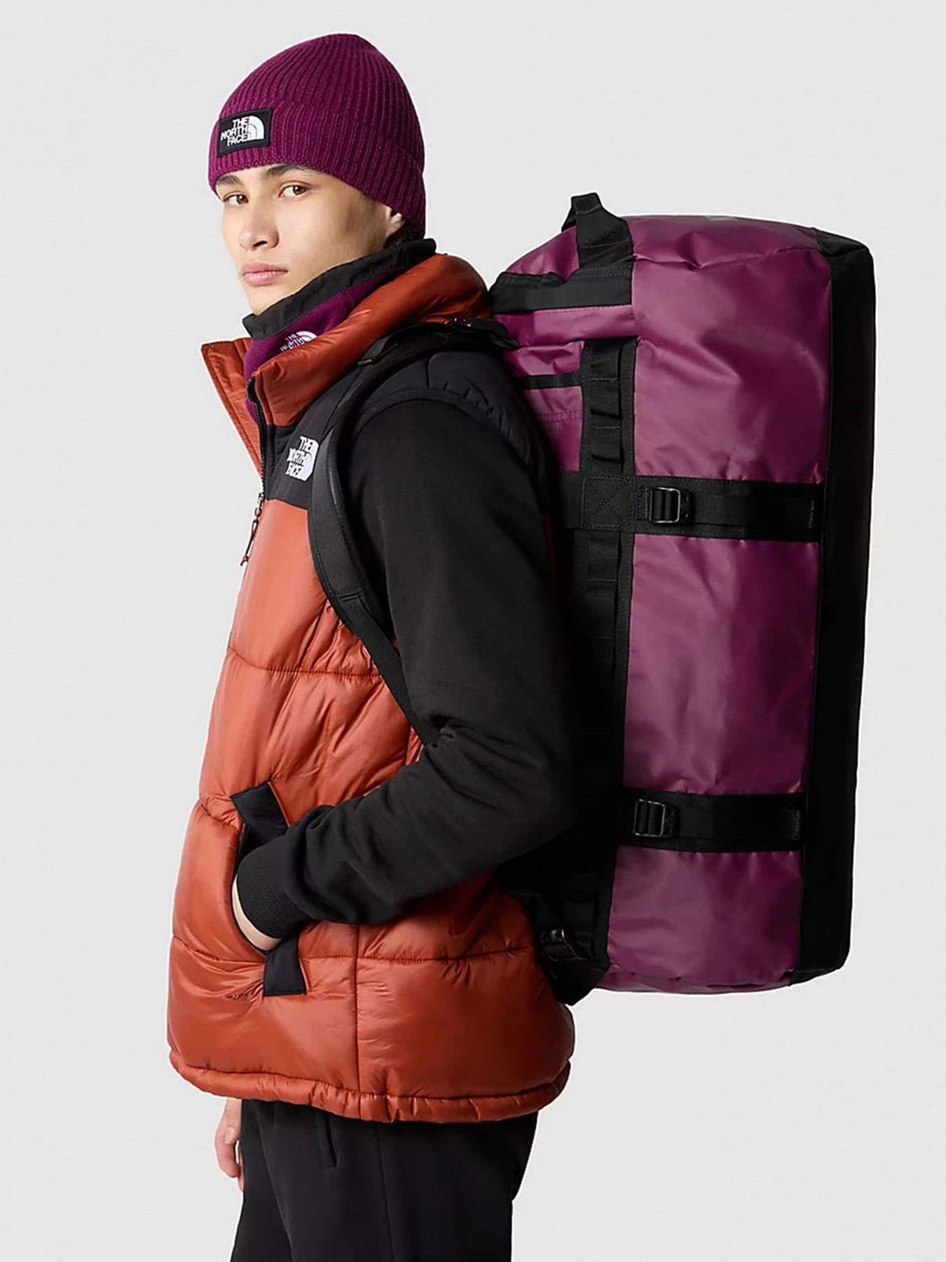 Дорожные сумки и чемоданы The North Face модель NF0A52SAKK91 Дорожные сумки и чемоданы The North Face модель NF0A52SAKK91 Фото