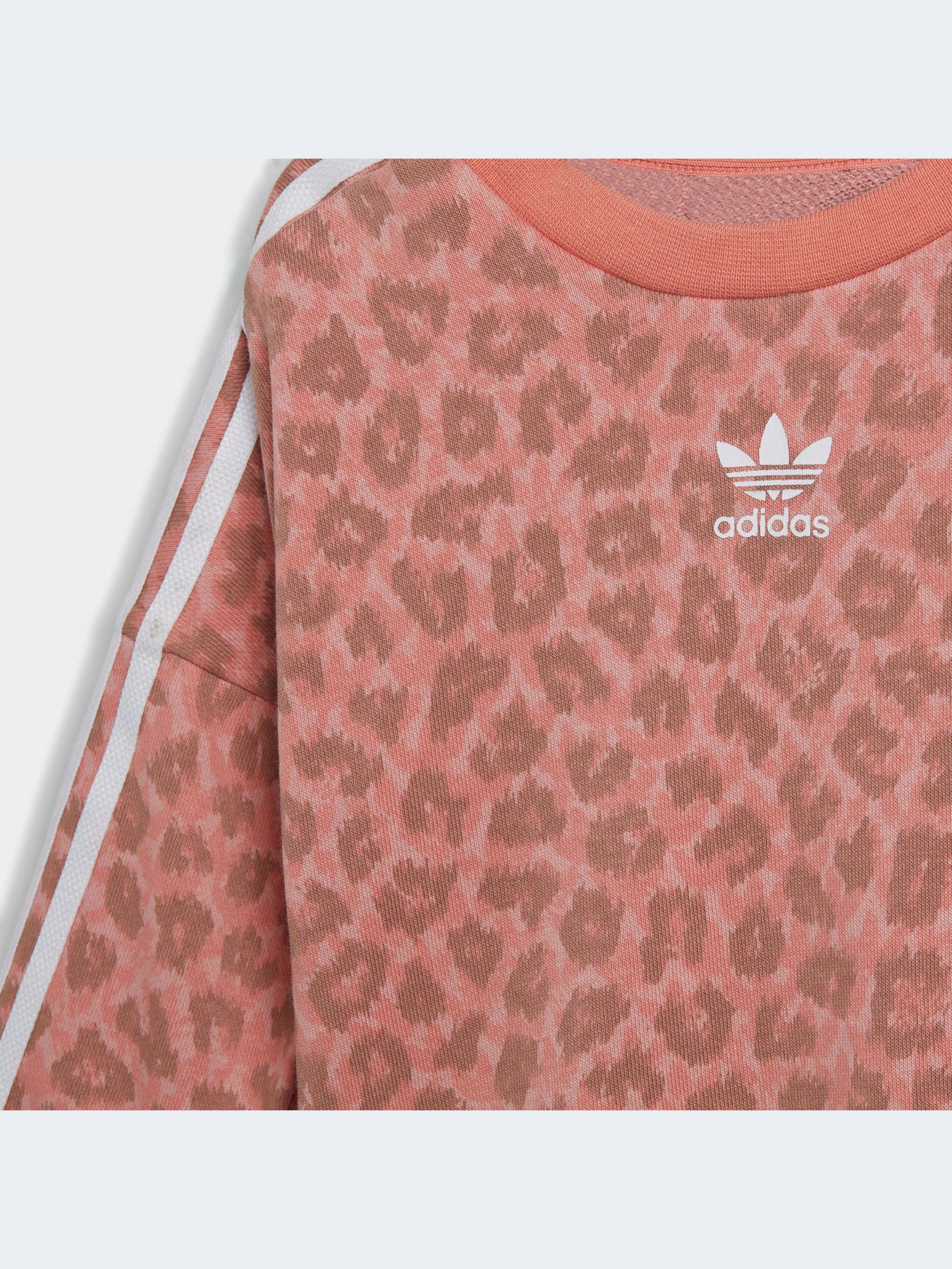 Костюмы Adidas модель IJ0747-KZ Костюмы Adidas модель IJ0747-KZ Фото