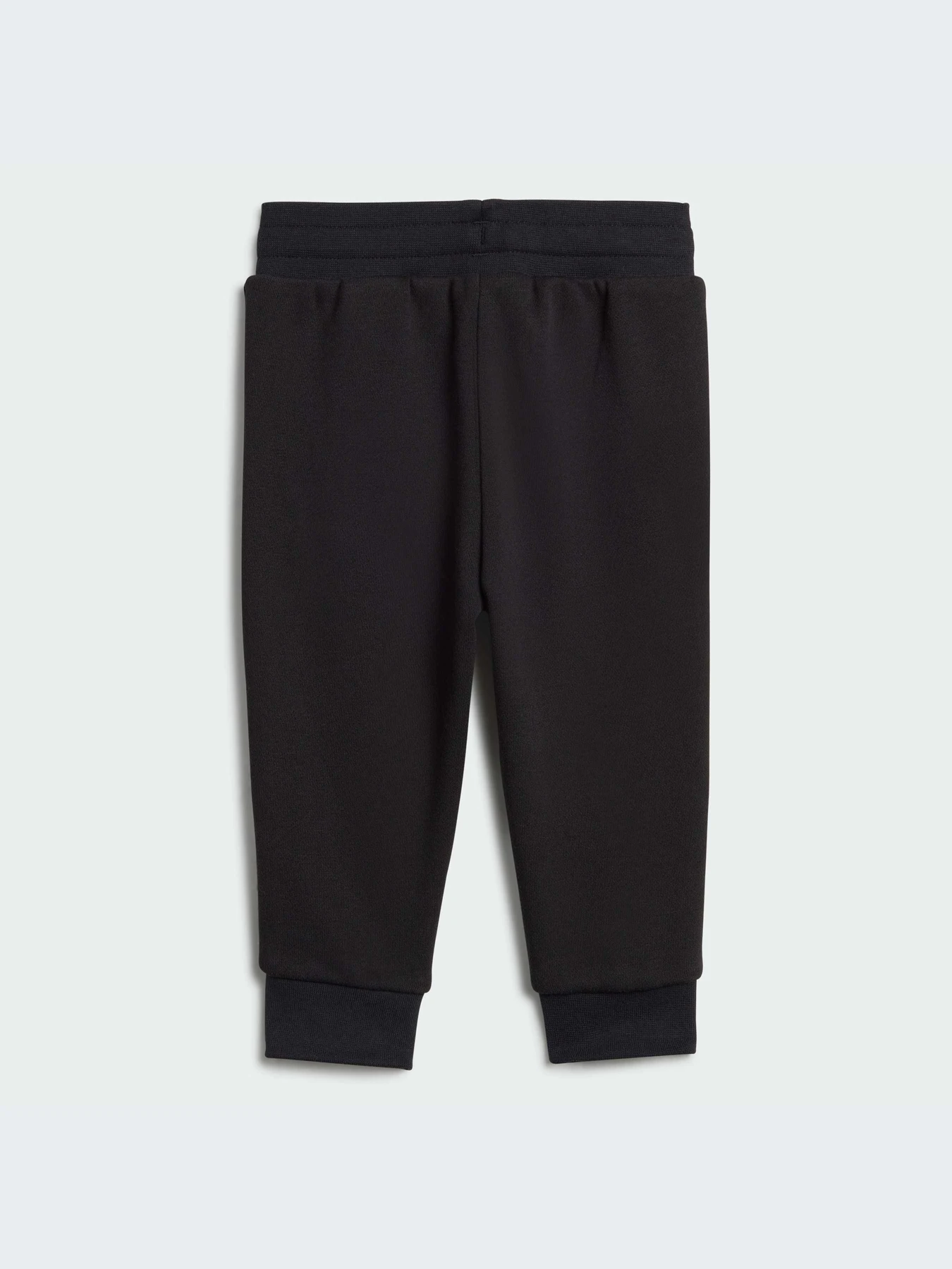 Костюмы Adidas Graphics модель IJ0750-KZ Костюмы Adidas Graphics модель IJ0750-KZ Фото