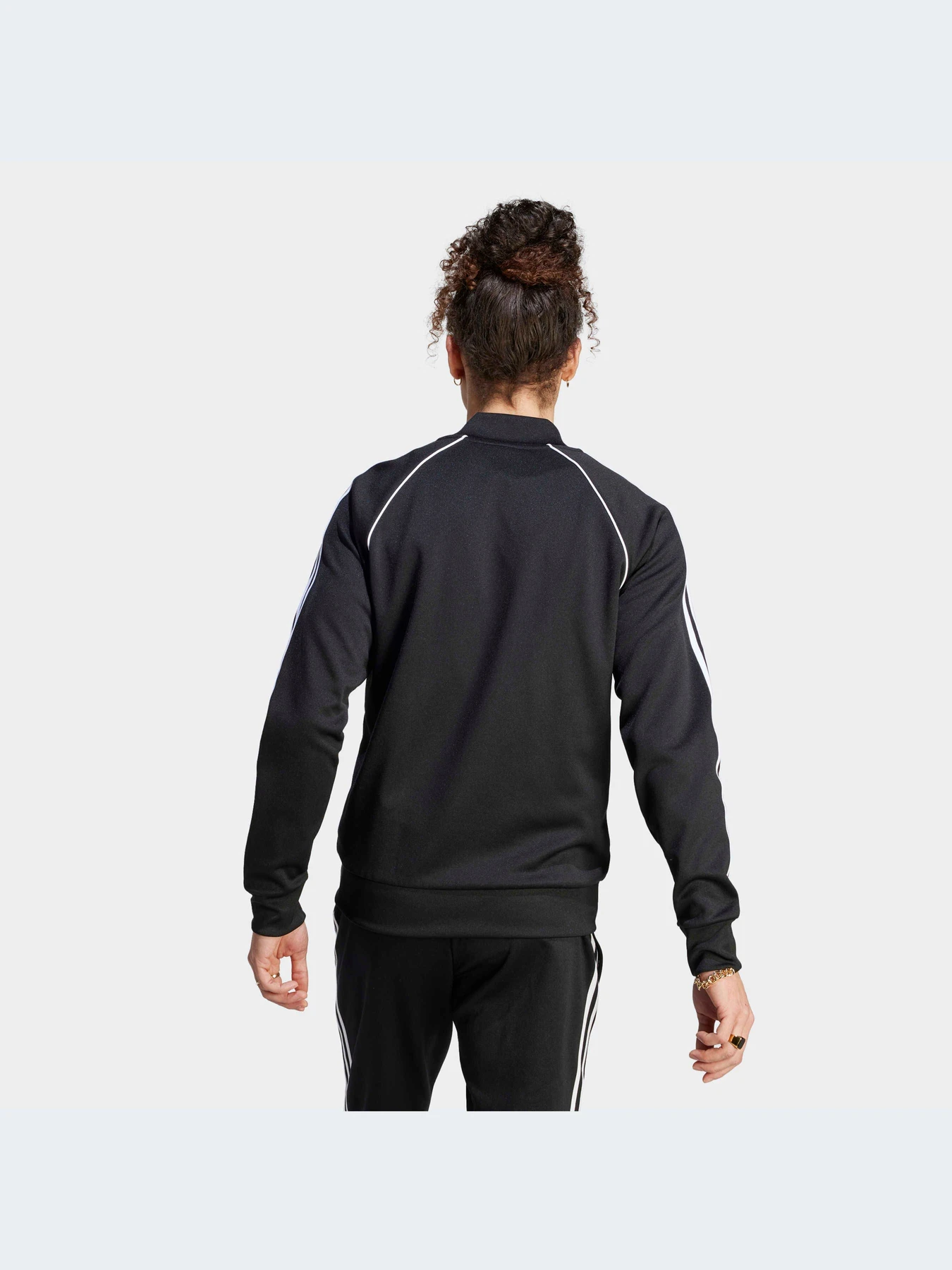 Худи и свитшоты Adidas Adicolor модель IM4545-KZ Худи и свитшоты Adidas Adicolor модель IM4545-KZ Фото