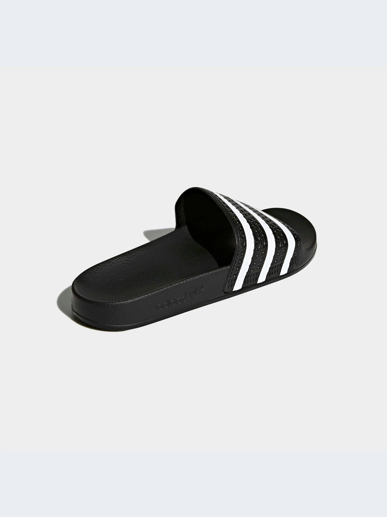 Шлёпанцы Adidas Adilette модель 280647-KZ Шлёпанцы Adidas Adilette модель 280647-KZ Фото