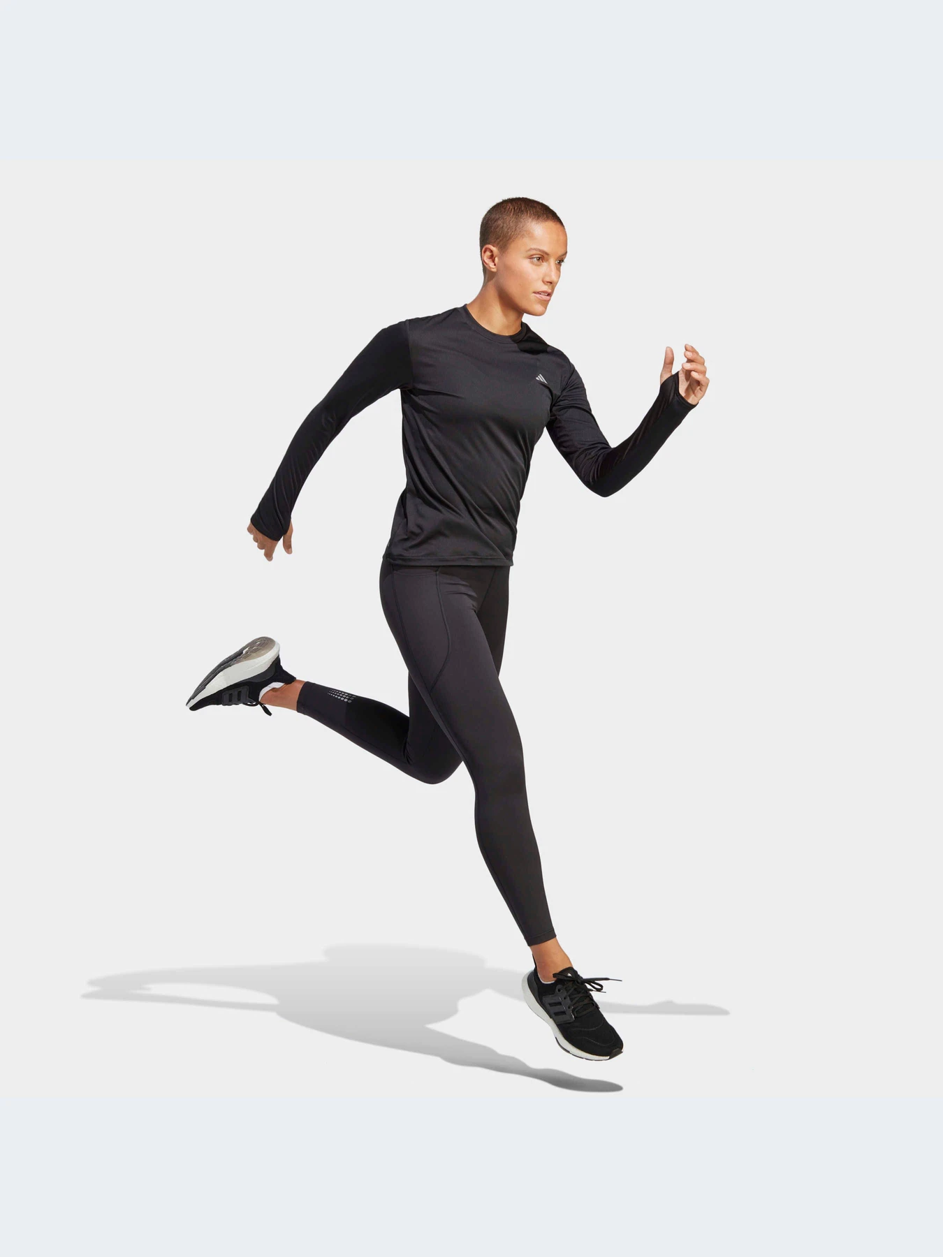 Худи и свитшоты Adidas модель HZ0113-KZ Худи и свитшоты Adidas модель HZ0113-KZ Фото