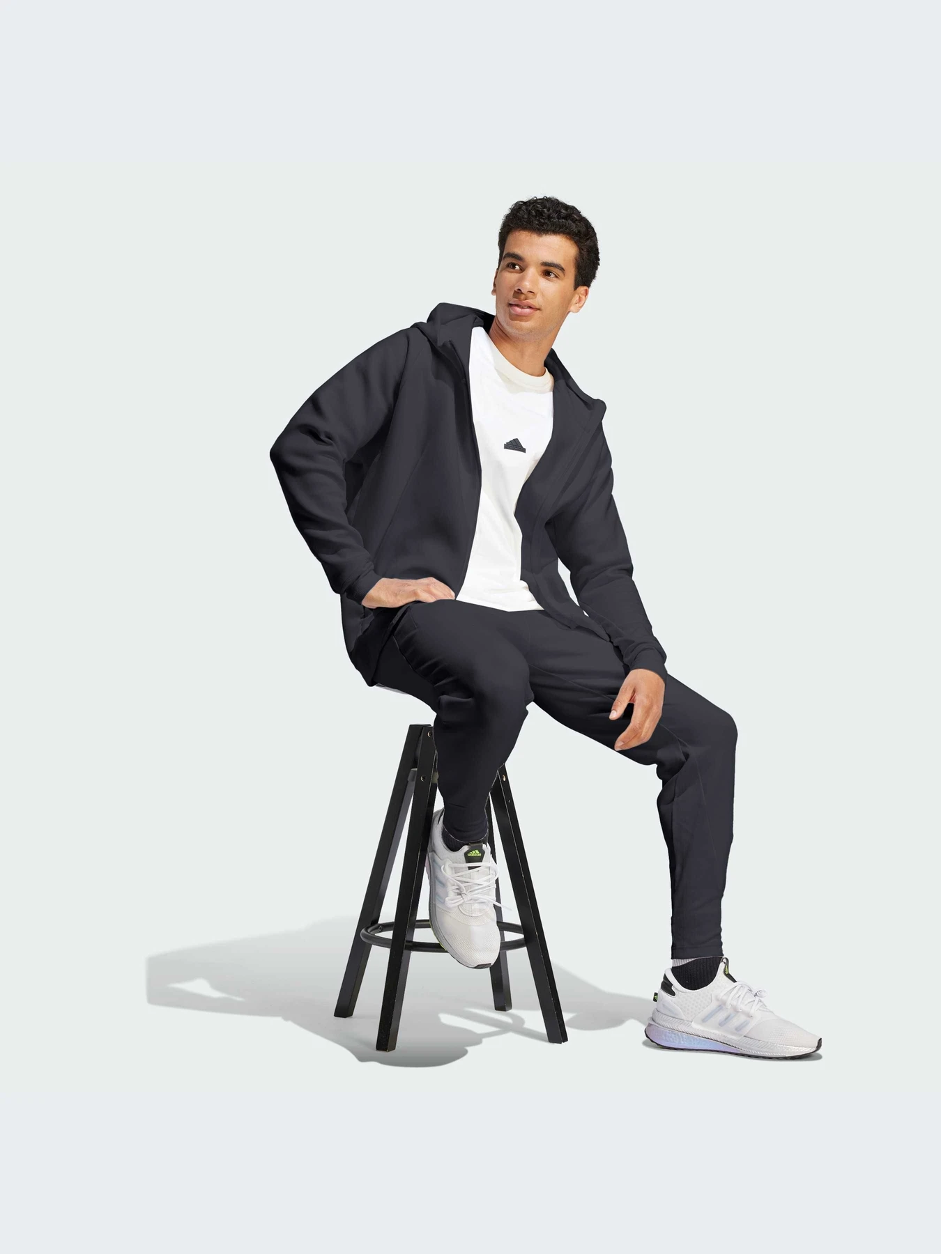 Худи и свитшоты Adidas ZNE модель IN5089-KZ Худи и свитшоты Adidas ZNE модель IN5089-KZ Фото