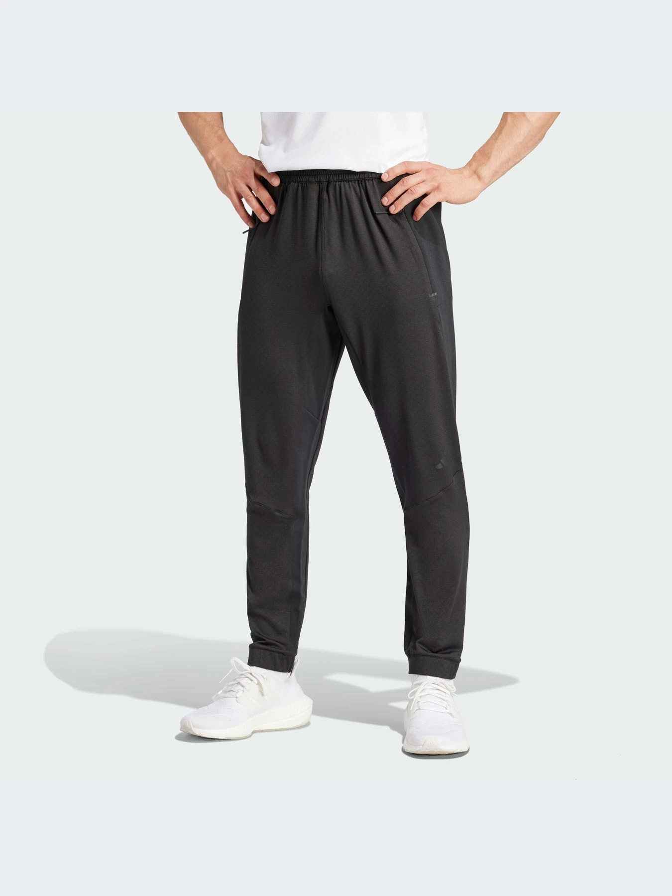 Брюки Adidas модель HY0772-KZ Брюки Adidas модель HY0772-KZ Фото