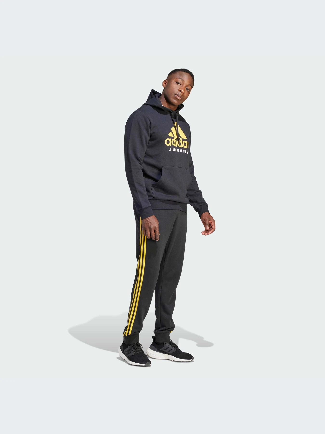 Худи и свитшоты Adidas модель HZ4959-KZ Худи и свитшоты Adidas модель HZ4959-KZ Фото