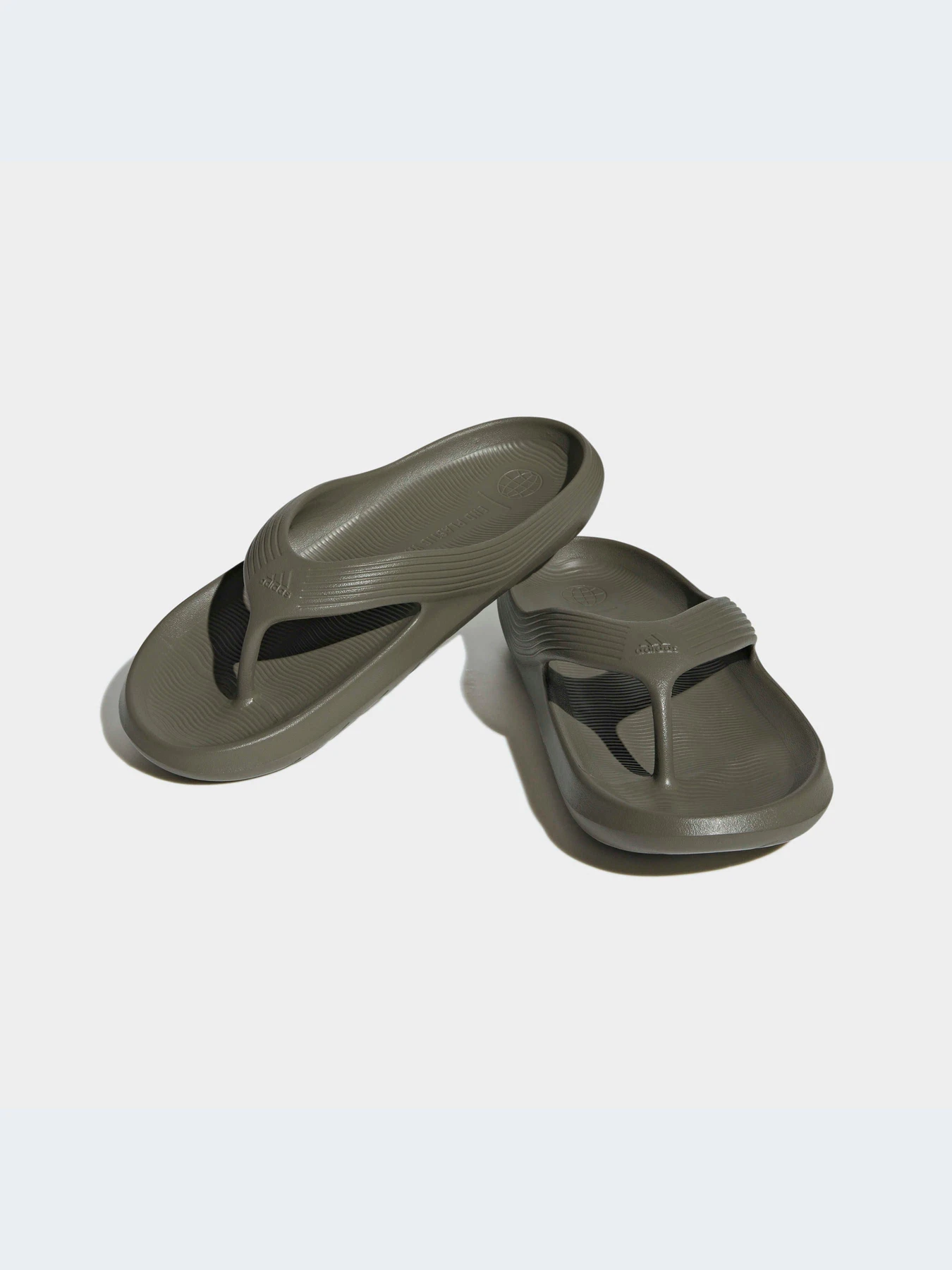 Шлёпанцы Adidas модель HQ9920-KZ Шлёпанцы Adidas модель HQ9920-KZ Фото