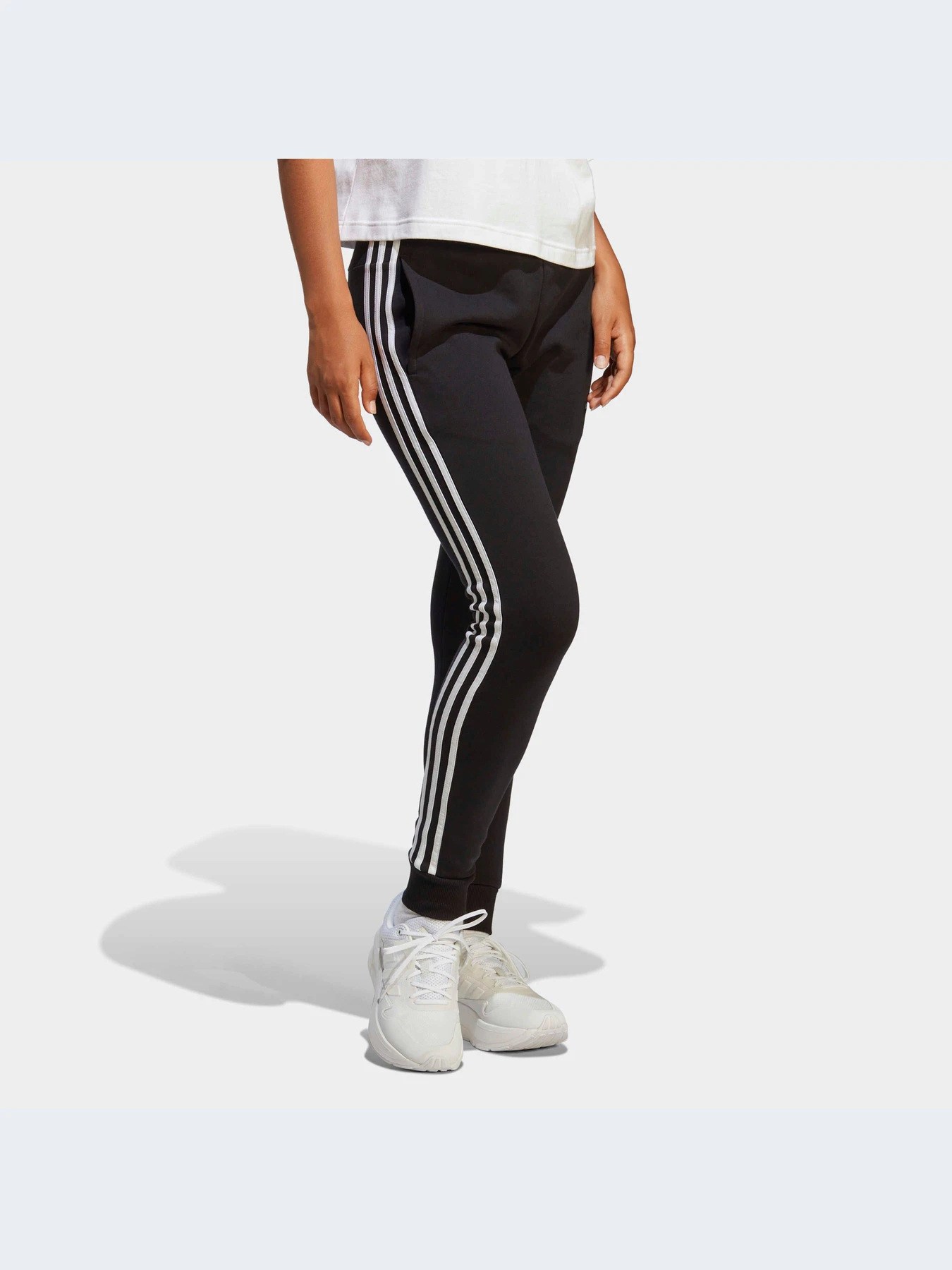 Брюки Adidas модель IC8770-KZ Брюки Adidas модель IC8770-KZ Фото