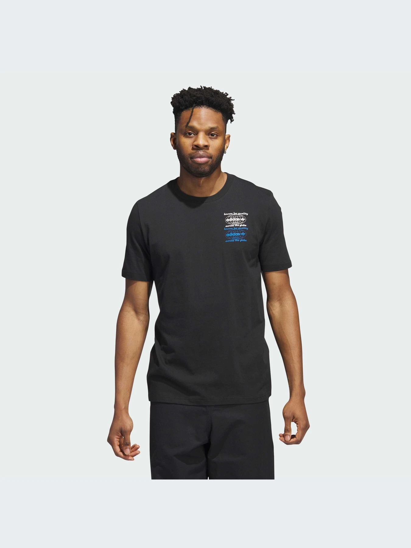 Футболки и поло Adidas Graphics модель IJ0981-KZ Футболки и поло Adidas Graphics модель IJ0981-KZ Фото