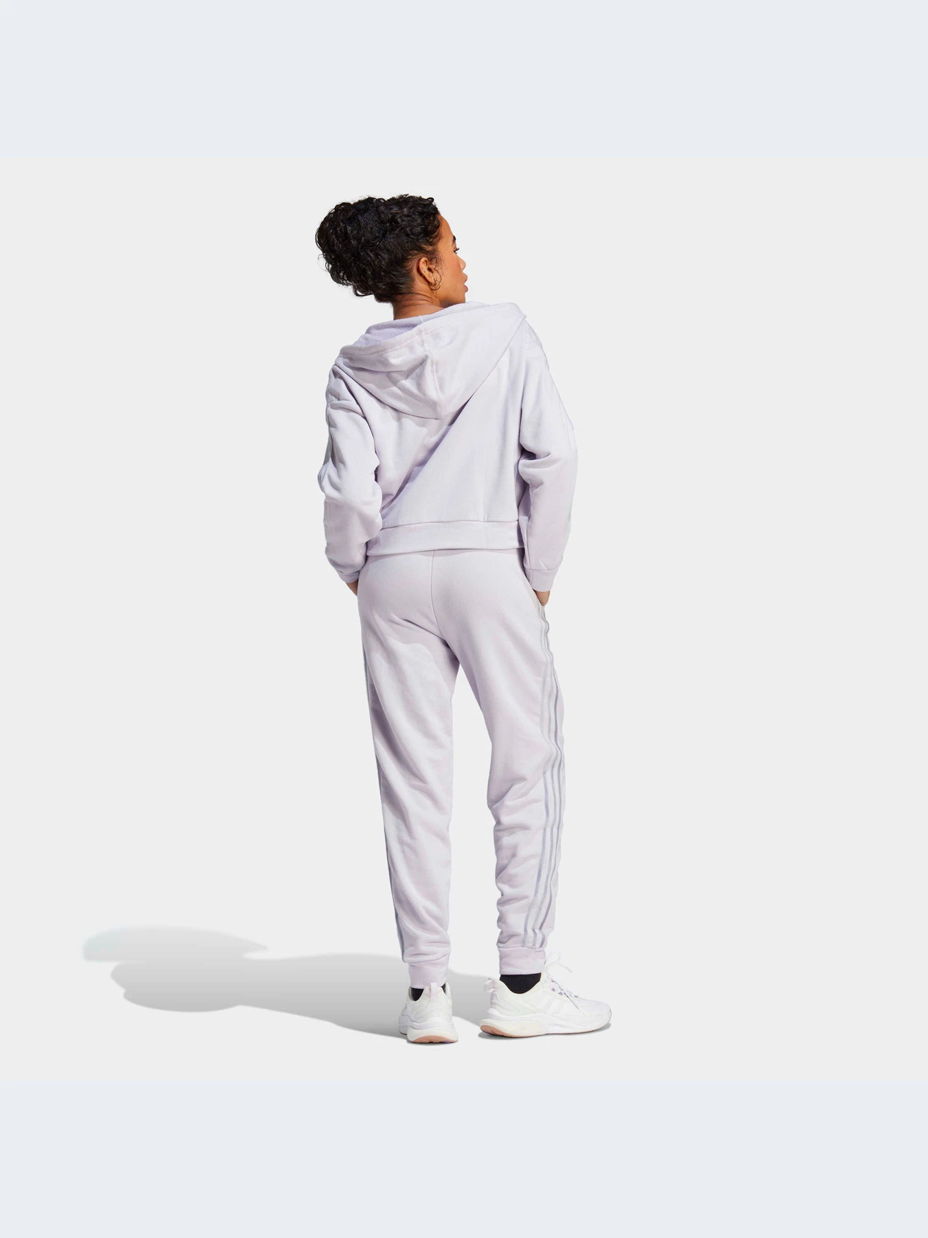 Костюмы Adidas модель HY5913-KZ Костюмы Adidas модель HY5913-KZ Фото