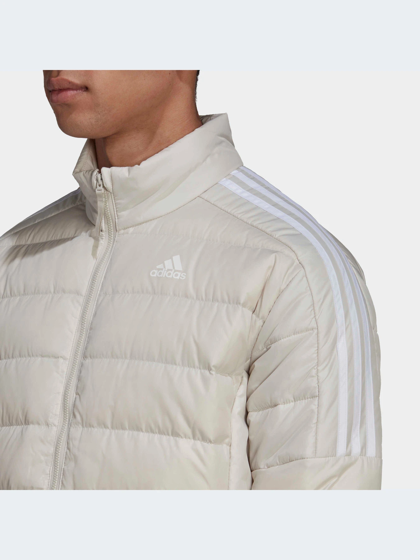 Куртки и дубленки Adidas модель HK4647-KZ Куртки и дубленки Adidas модель HK4647-KZ Фото