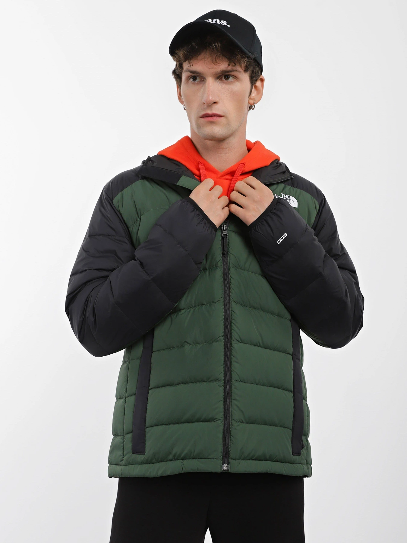 Куртки и дубленки The North Face модель NF0A7WZWI0P1 Куртки и дубленки The North Face модель NF0A7WZWI0P1 Фото