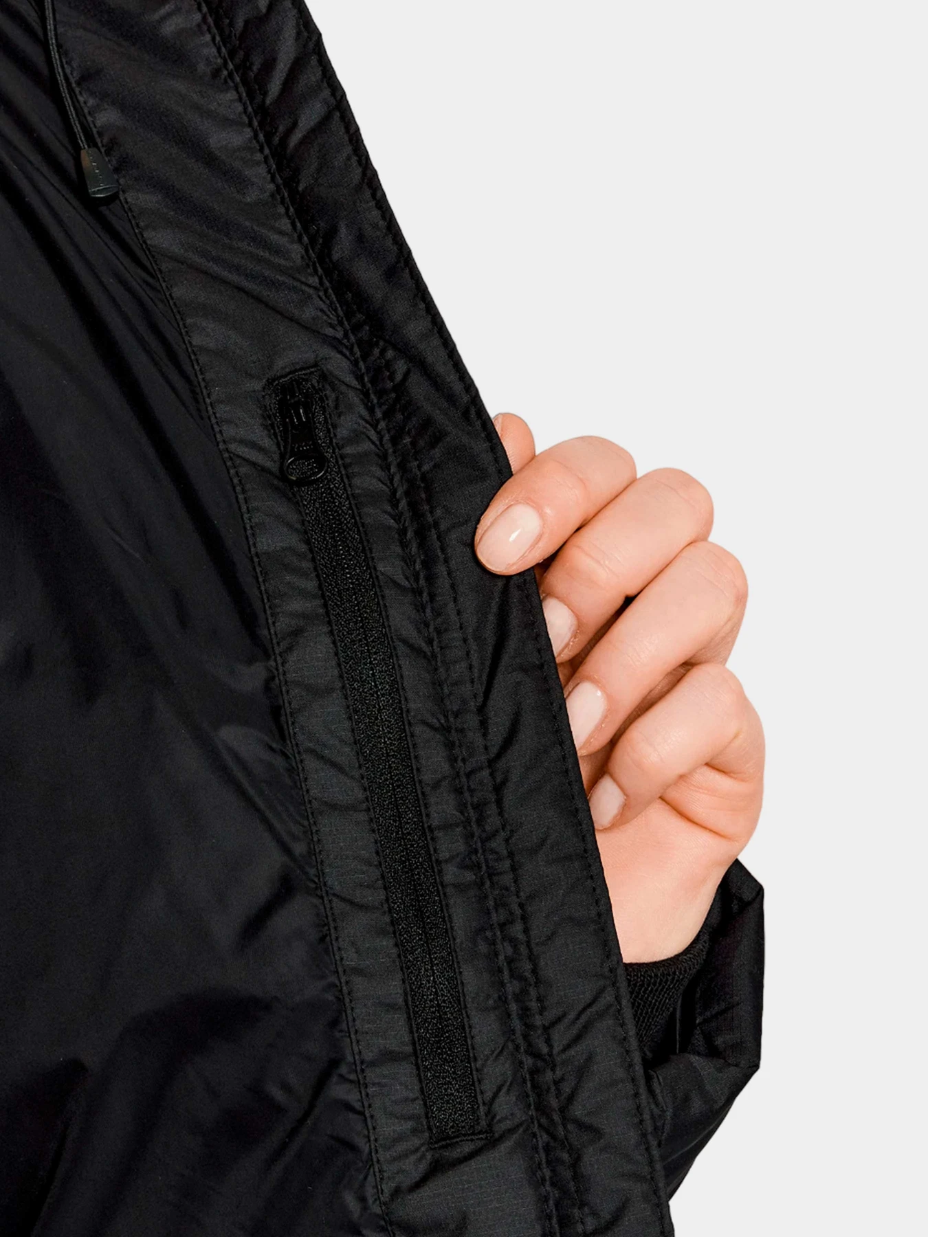 Куртки и дубленки Mammut модель 1013-02090-0001 Куртки и дубленки Mammut модель 1013-02090-0001 Фото