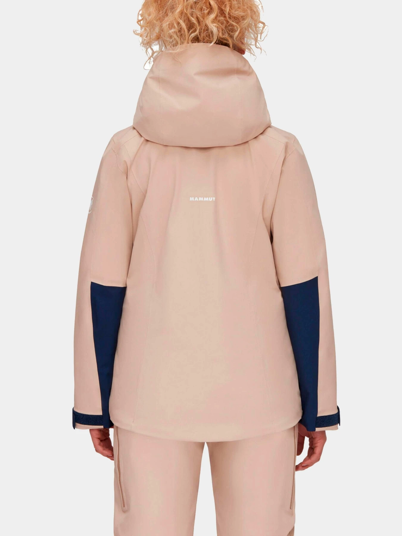 Куртки и дубленки Mammut модель 1010-28180-7524 Куртки и дубленки Mammut модель 1010-28180-7524 Фото