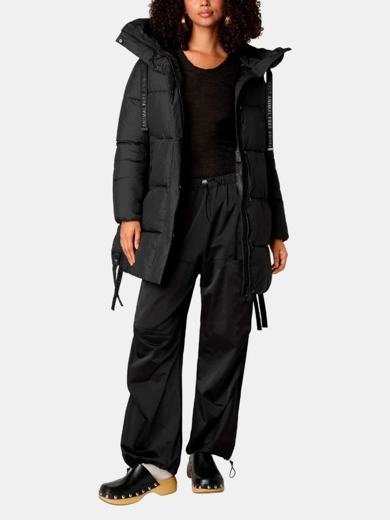 Куртки и дубленки Save the duck модель D41327W-RECY17-10000-Black Куртки и дубленки Save the duck модель D41327W-RECY17-10000-Black Фото
