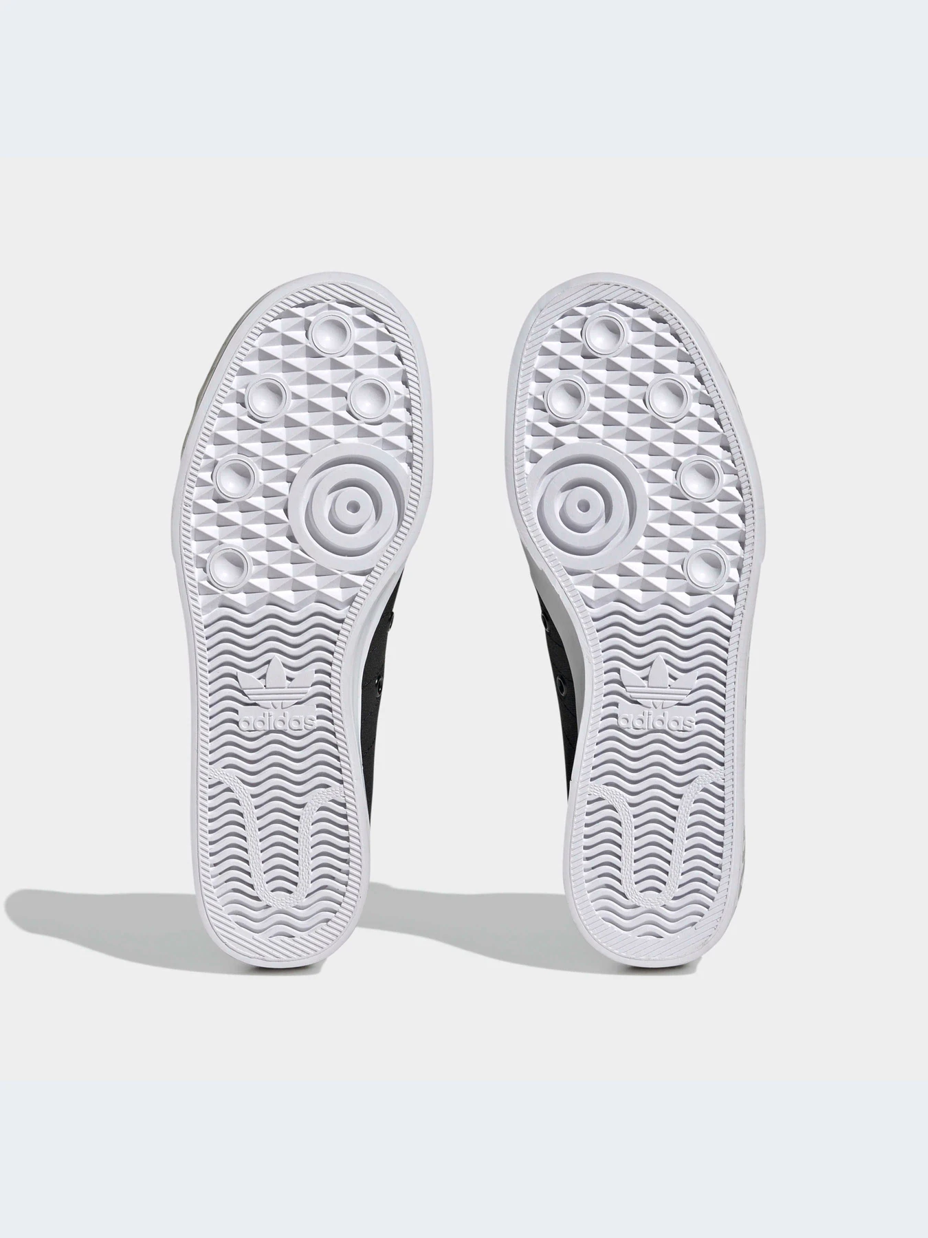 Кеды Adidas Nizza модель HQ6867-KZ Кеды Adidas Nizza модель HQ6867-KZ Фото