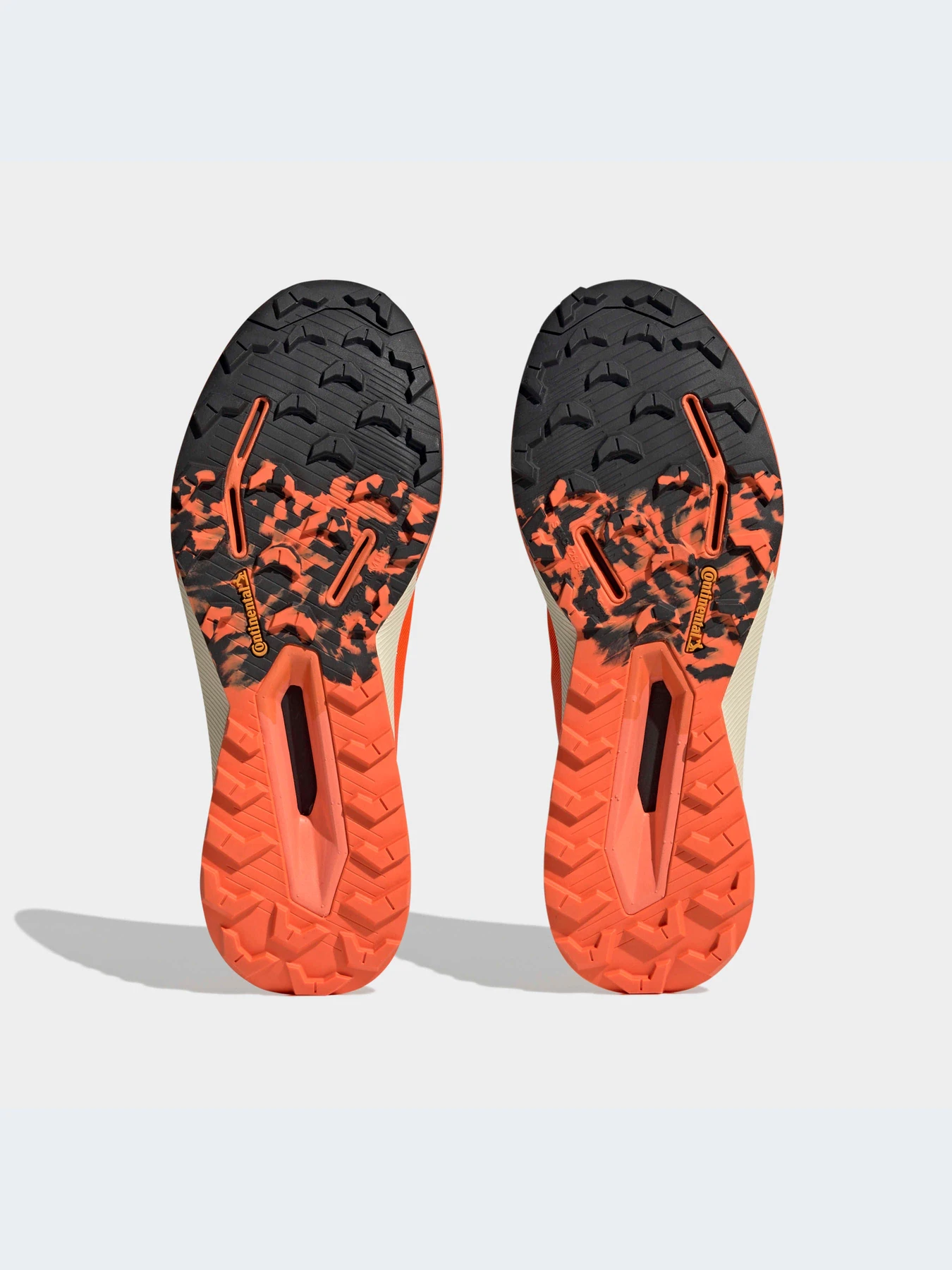 Кроссовки Adidas модель HR1081-KZ Кроссовки Adidas модель HR1081-KZ Фото