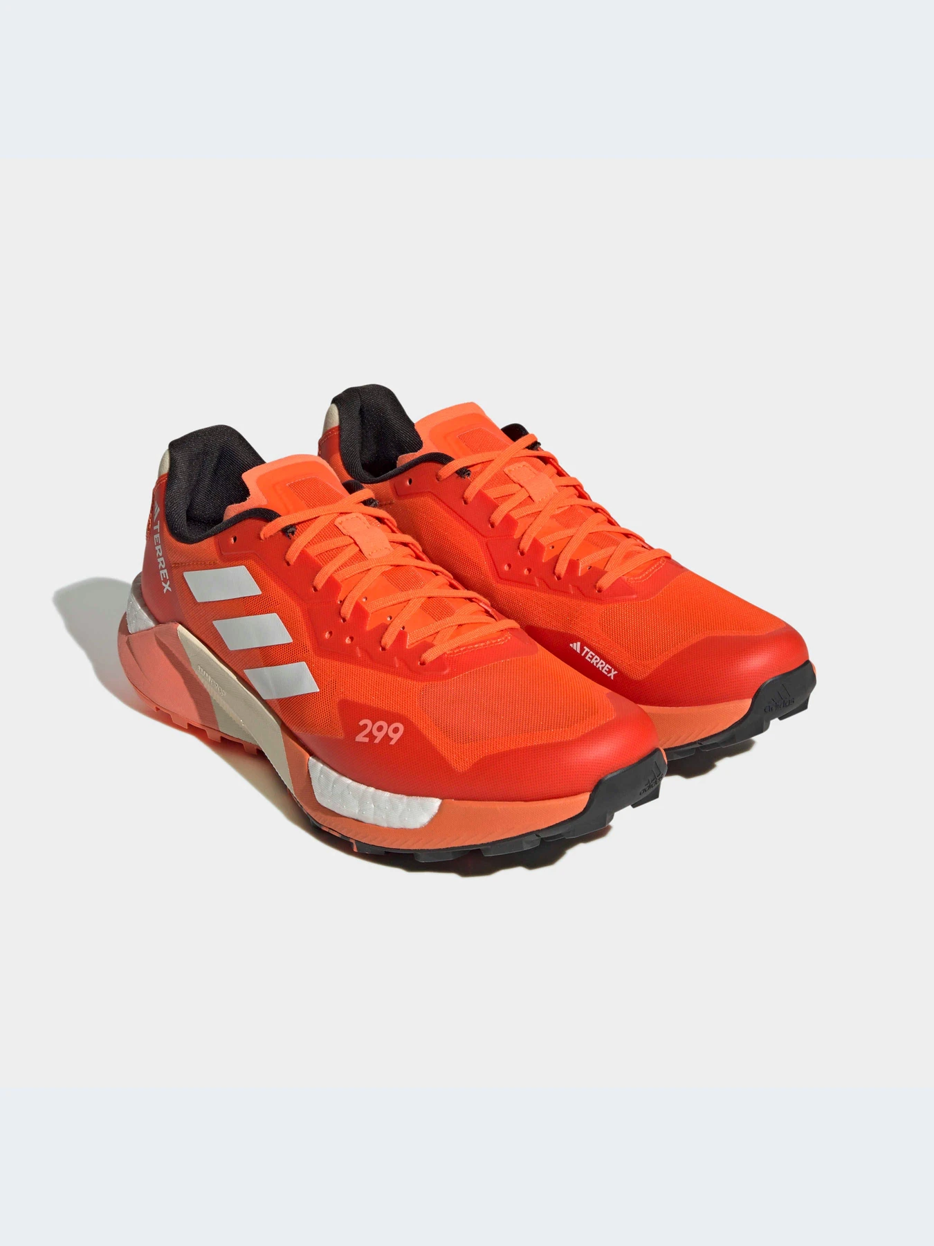 Кроссовки Adidas модель HR1081-KZ Кроссовки Adidas модель HR1081-KZ Фото