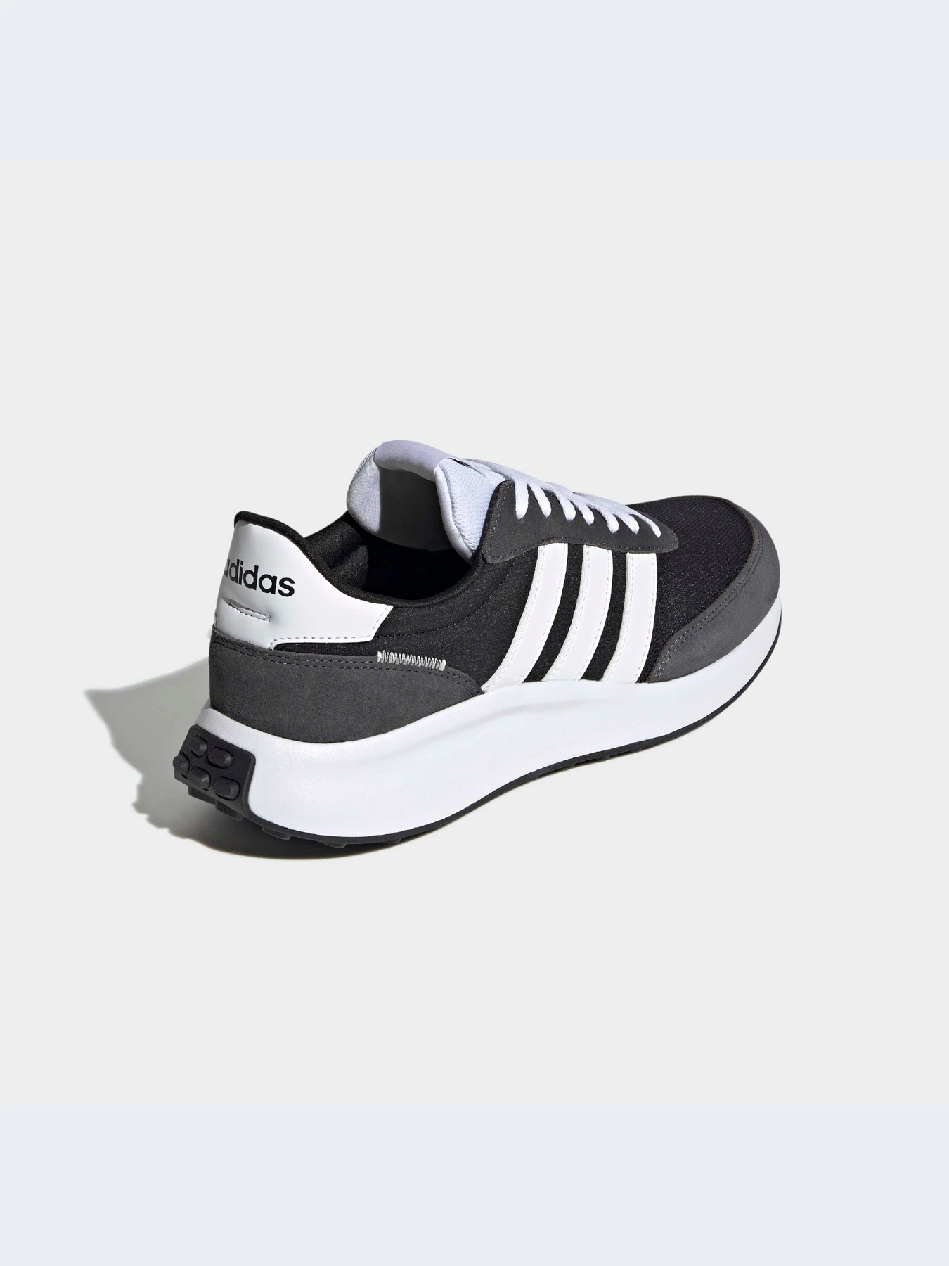 Кроссовки Adidas модель GX3090-KZ Кроссовки Adidas модель GX3090-KZ Фото