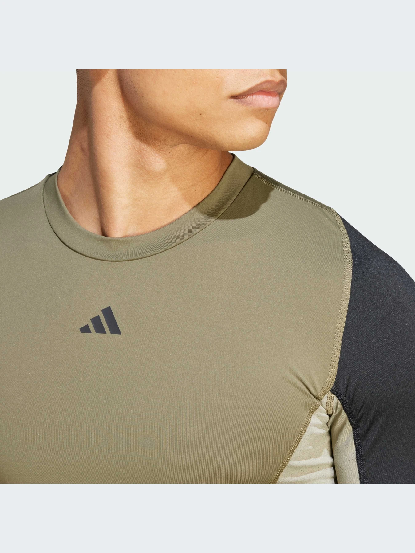 Худи и свитшоты Adidas Clima модель HY3813-KZ Худи и свитшоты Adidas Clima модель HY3813-KZ Фото