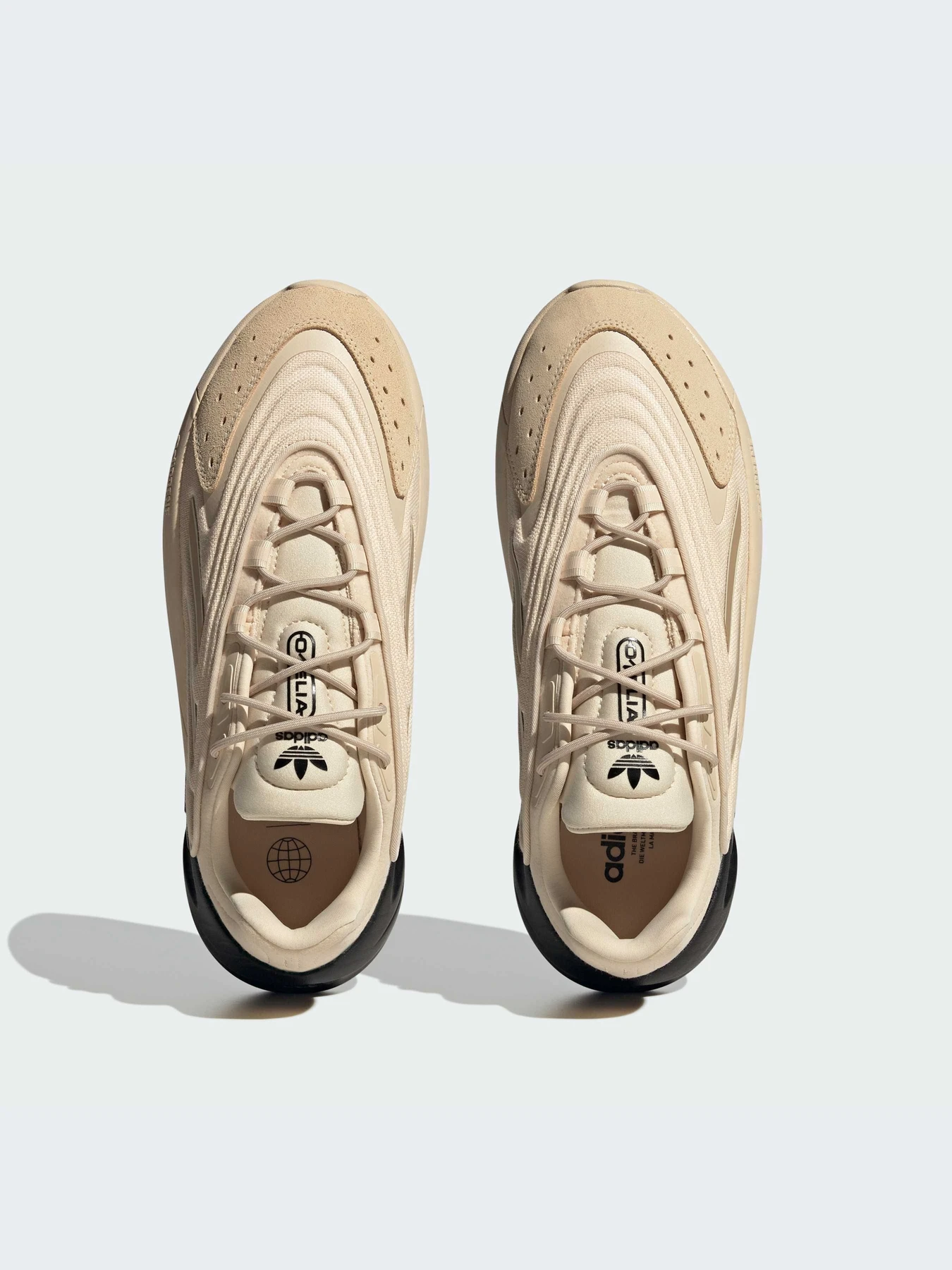 Кроссовки Adidas Ozweego модель IE2000-KZ Кроссовки Adidas Ozweego модель IE2000-KZ Фото