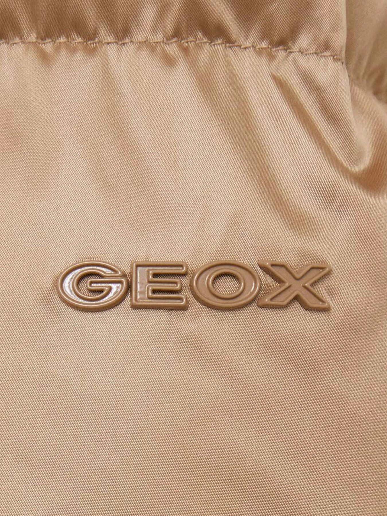 Куртки и дубленки Geox модель W3628H-T3013-F5233 Куртки и дубленки Geox модель W3628H-T3013-F5233 Фото