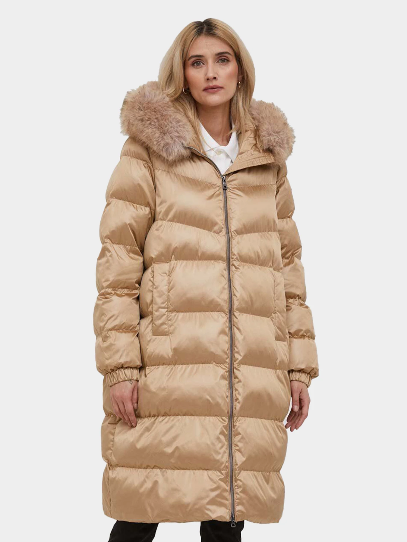 Куртки и дубленки Geox модель W3628H-T3013-F5233 Куртки и дубленки Geox модель W3628H-T3013-F5233 Фото