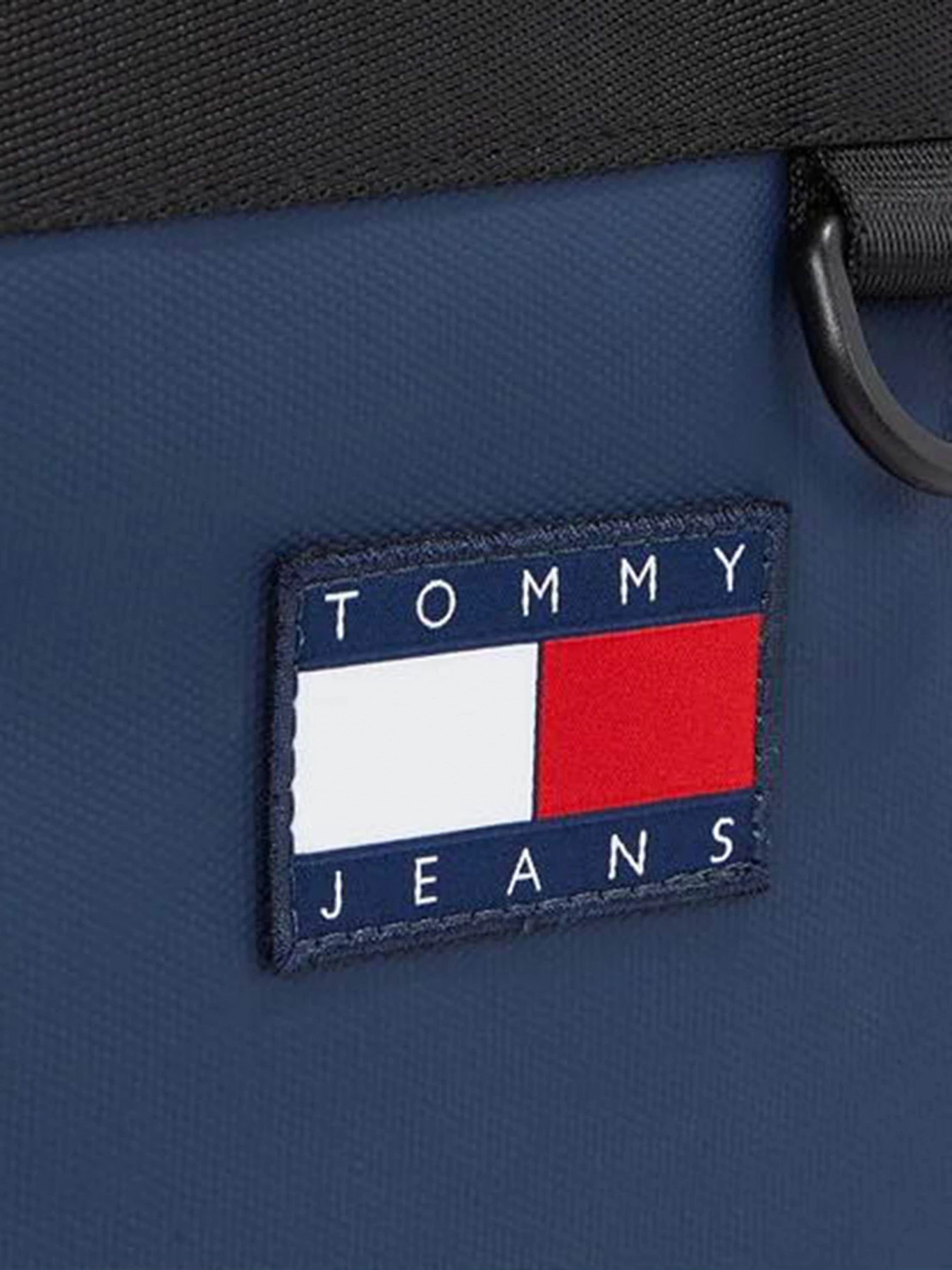 Сумки Tommy Hilfiger модель AM0AM11663-C87 Фото