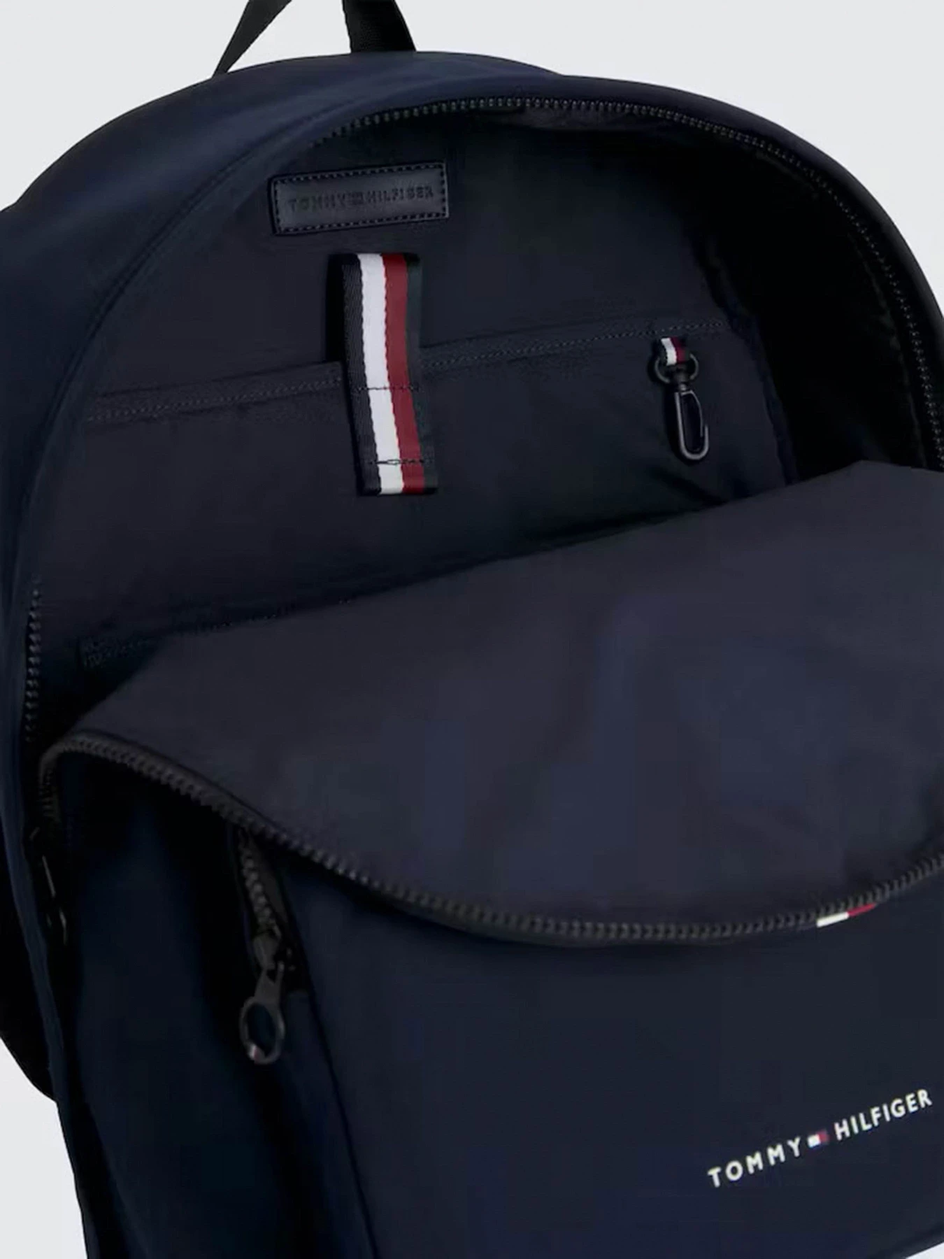 Рюкзаки Tommy Hilfiger модель AM0AM12088-DW6 Фото
