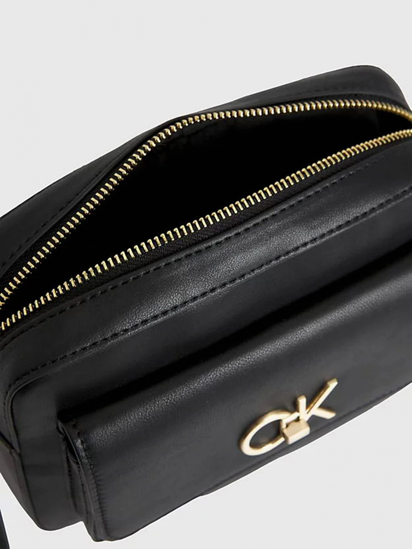 Сумки Calvin Klein модель K60K611083-BAX Сумки Calvin Klein модель K60K611083-BAX Фото