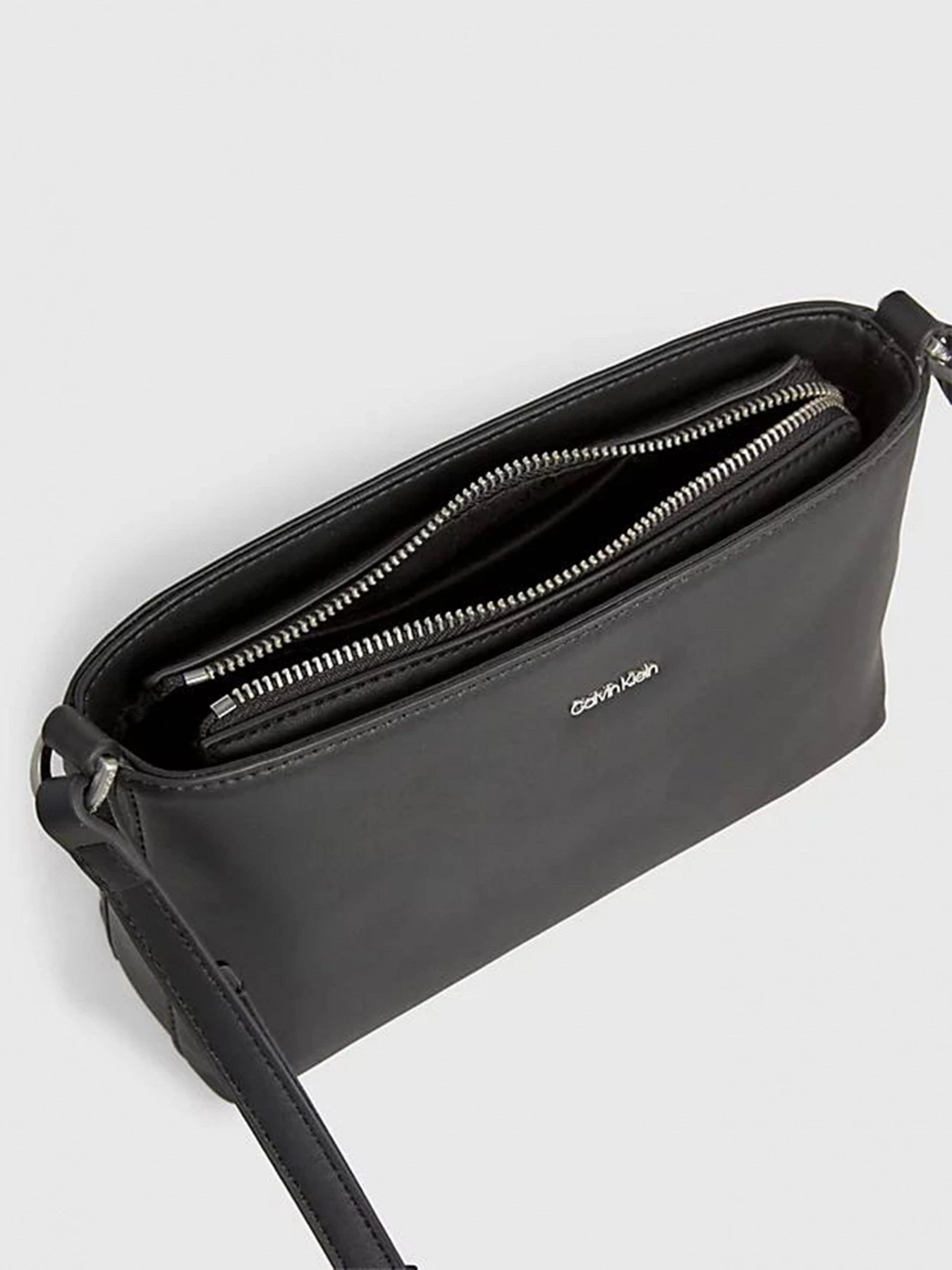 Сумки Calvin Klein модель K60K610927-BAX Фото