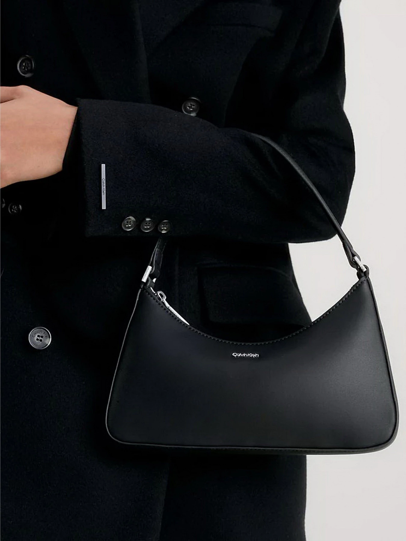 Сумки Calvin Klein модель K60K609613-BAX Сумки Calvin Klein модель K60K609613-BAX Фото