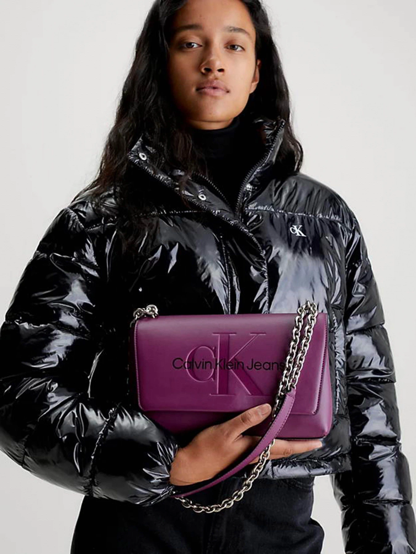 Сумки Calvin Klein модель K60K607198-VAC Сумки Calvin Klein модель K60K607198-VAC Фото