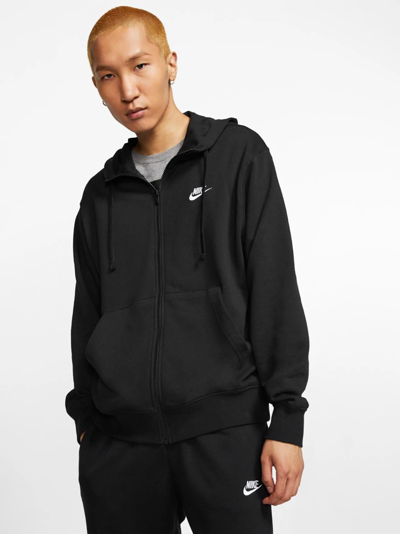 Худи и свитшоты NIKE модель BV2648-010 Худи и свитшоты NIKE модель BV2648-010 Фото