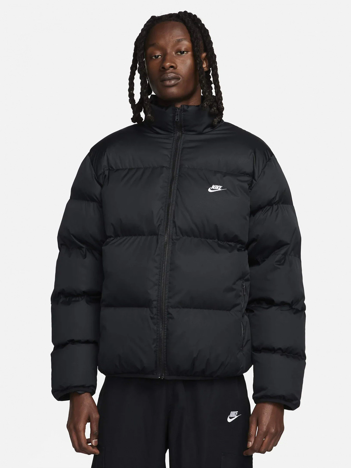 Куртки и дубленки NIKE модель FB7368-010 Куртки и дубленки NIKE модель FB7368-010 Фото