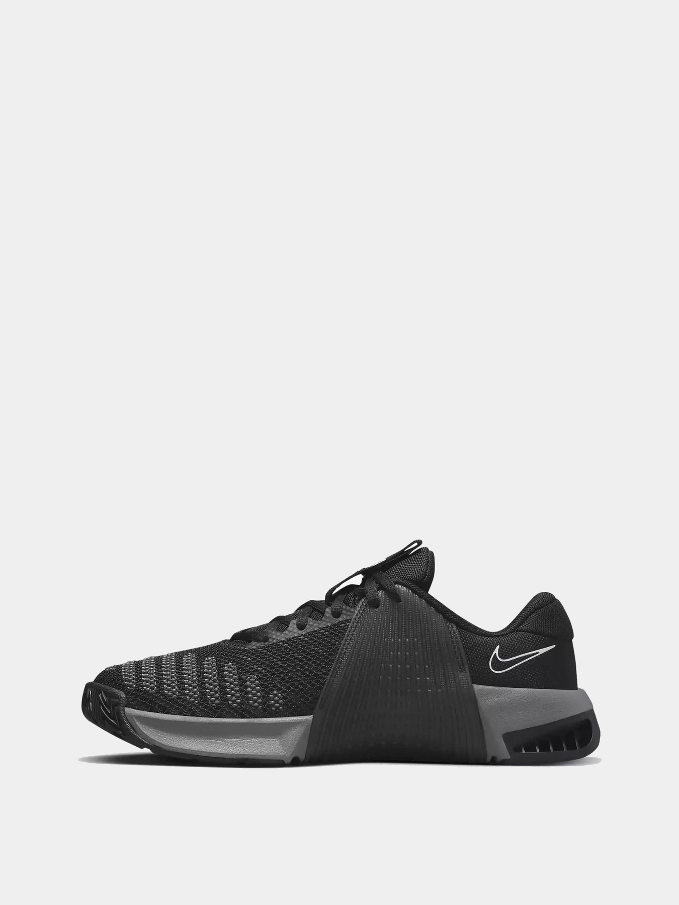 Кроссовки NIKE модель DZ2537-001 Кроссовки NIKE модель DZ2537-001 Фото